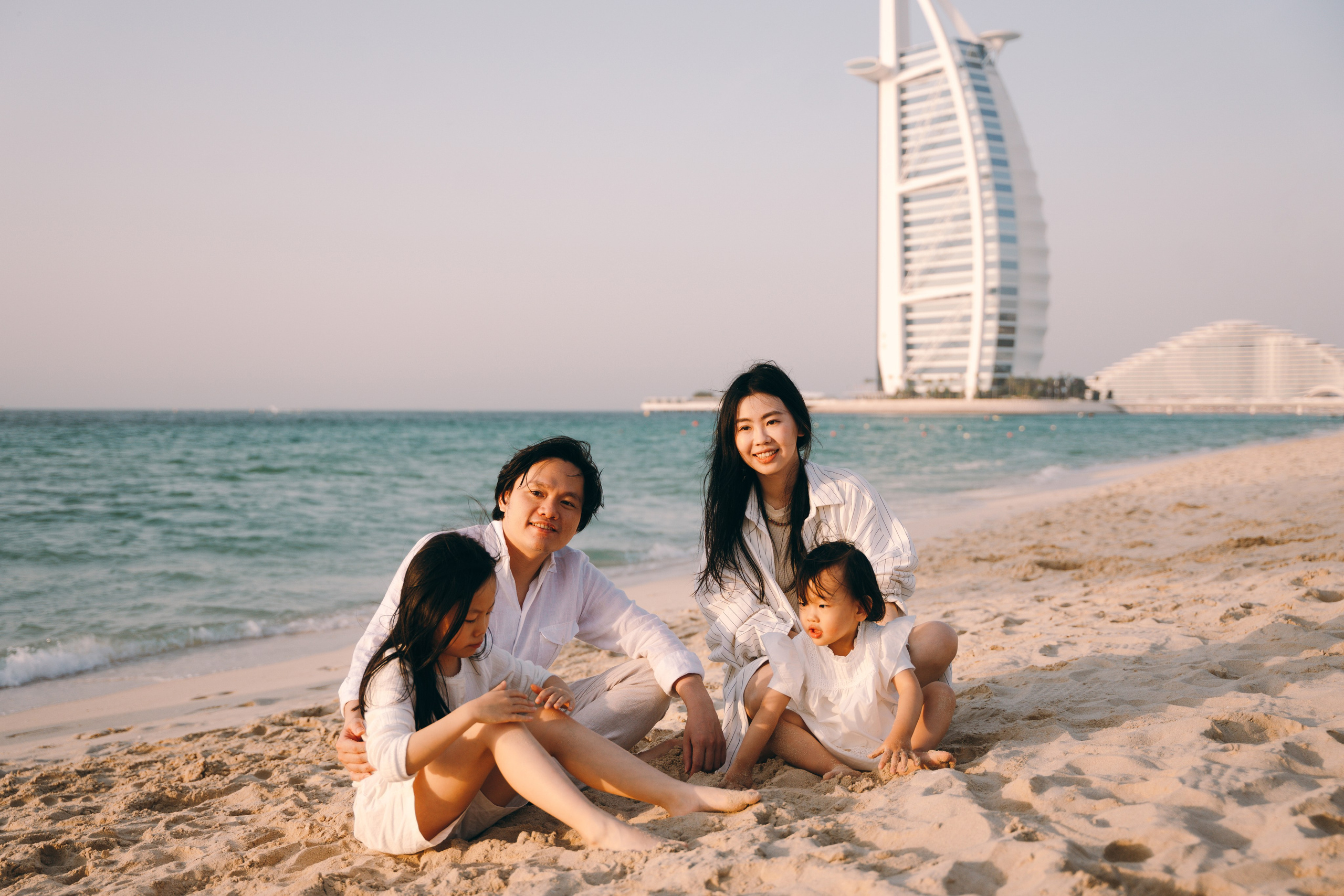 Wavy beach day. Angela Iakovleva — Family Photographer in Dubai