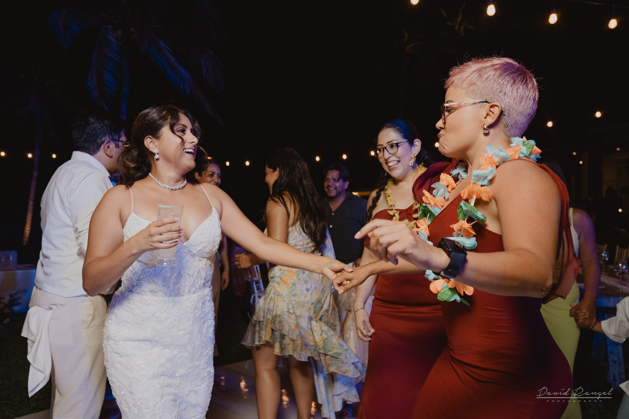 Destination Wedding in the Riviera Maya. Destination wedding photographer based in Cancun and Riviera Maya with service worldwide