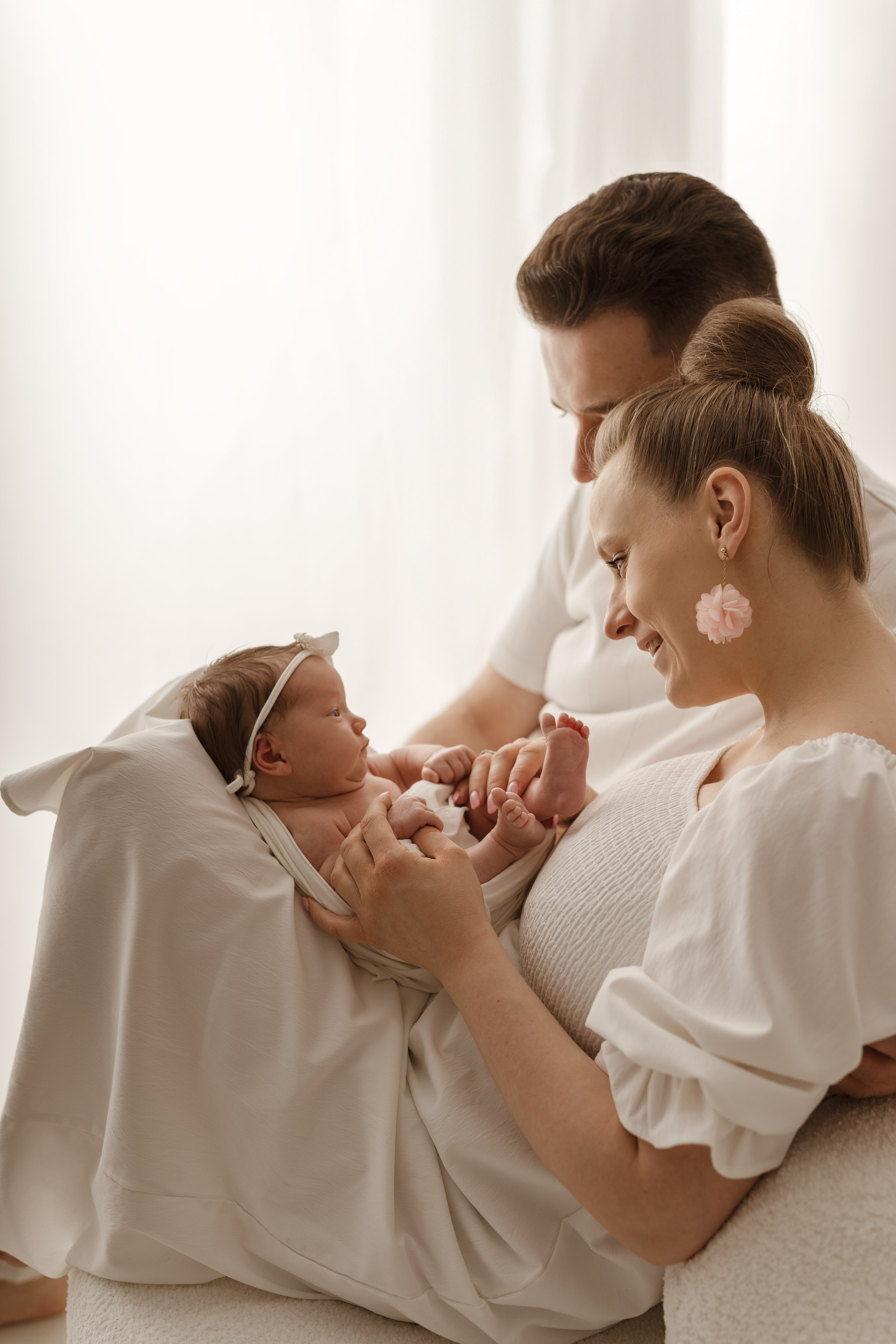 Fotografia Noworodkowa Łódź - Piękne Zdjęcia Noworodków. Fotograf Łódź - sesja ciążowa, noworodkowa, dziecięca. Studio w Łodzi