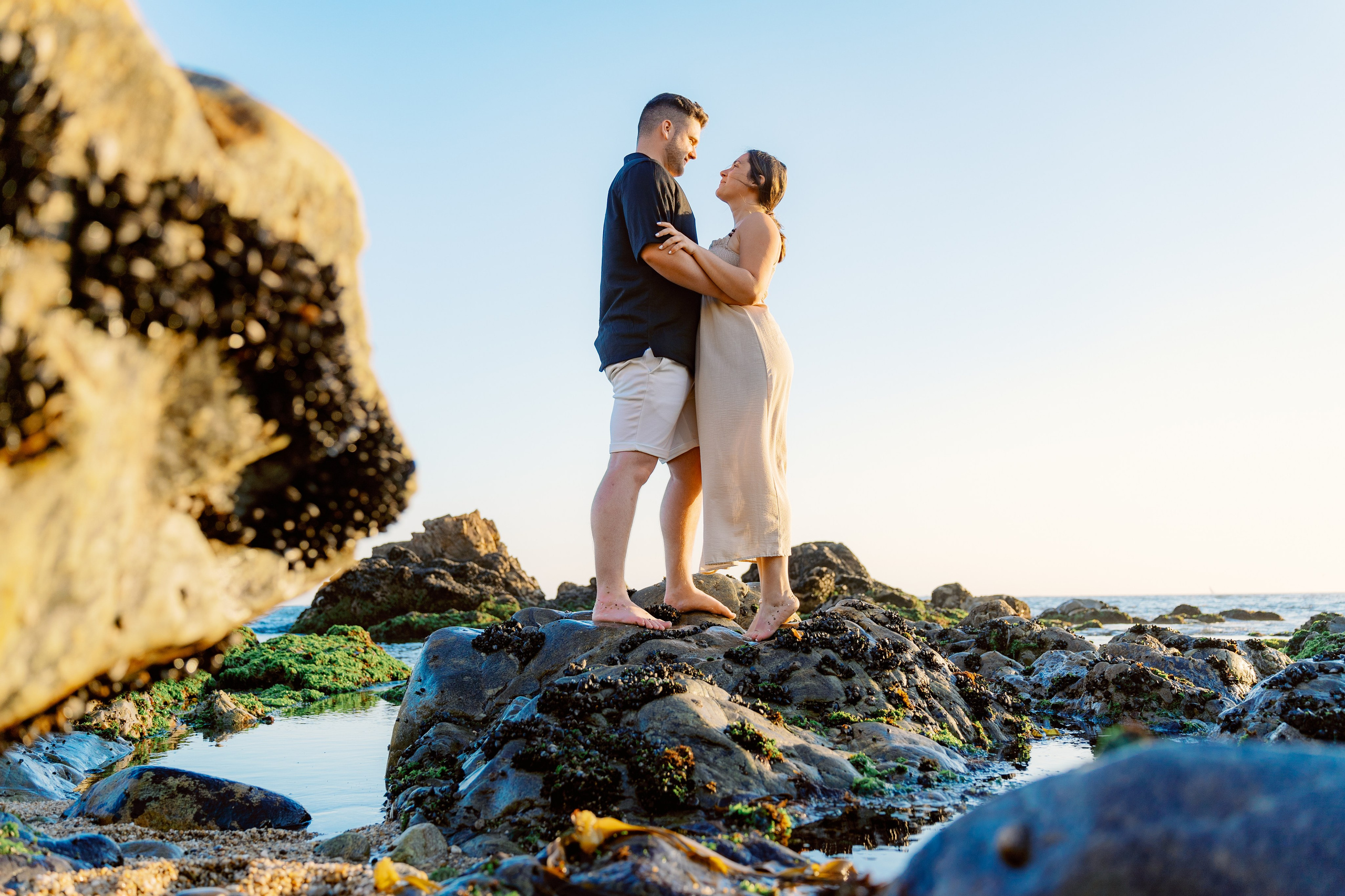 LOVE STORY ON THE BEACH. Photographer in Portugal Polina Gotovaya