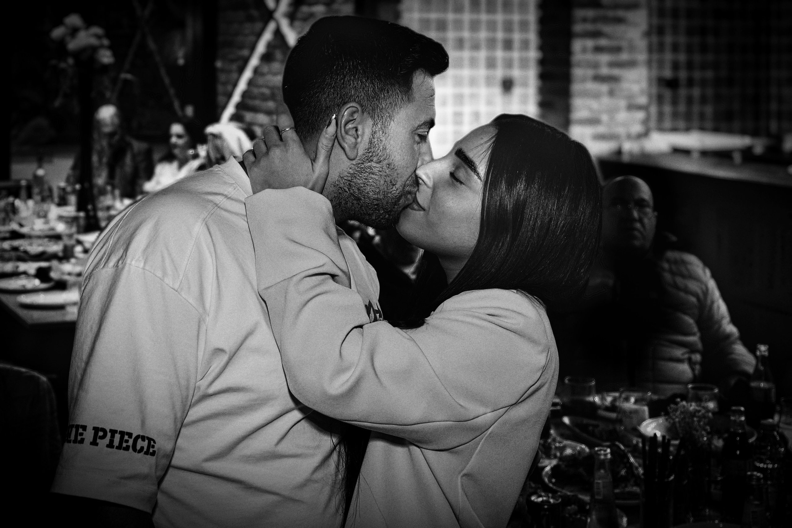 “Hugging Humanity” / “Обнимая человечество”. Middle East Photo Agency — Photography & Event Magnets — סוכנות צילום והדפסת מגנטים לאירועים