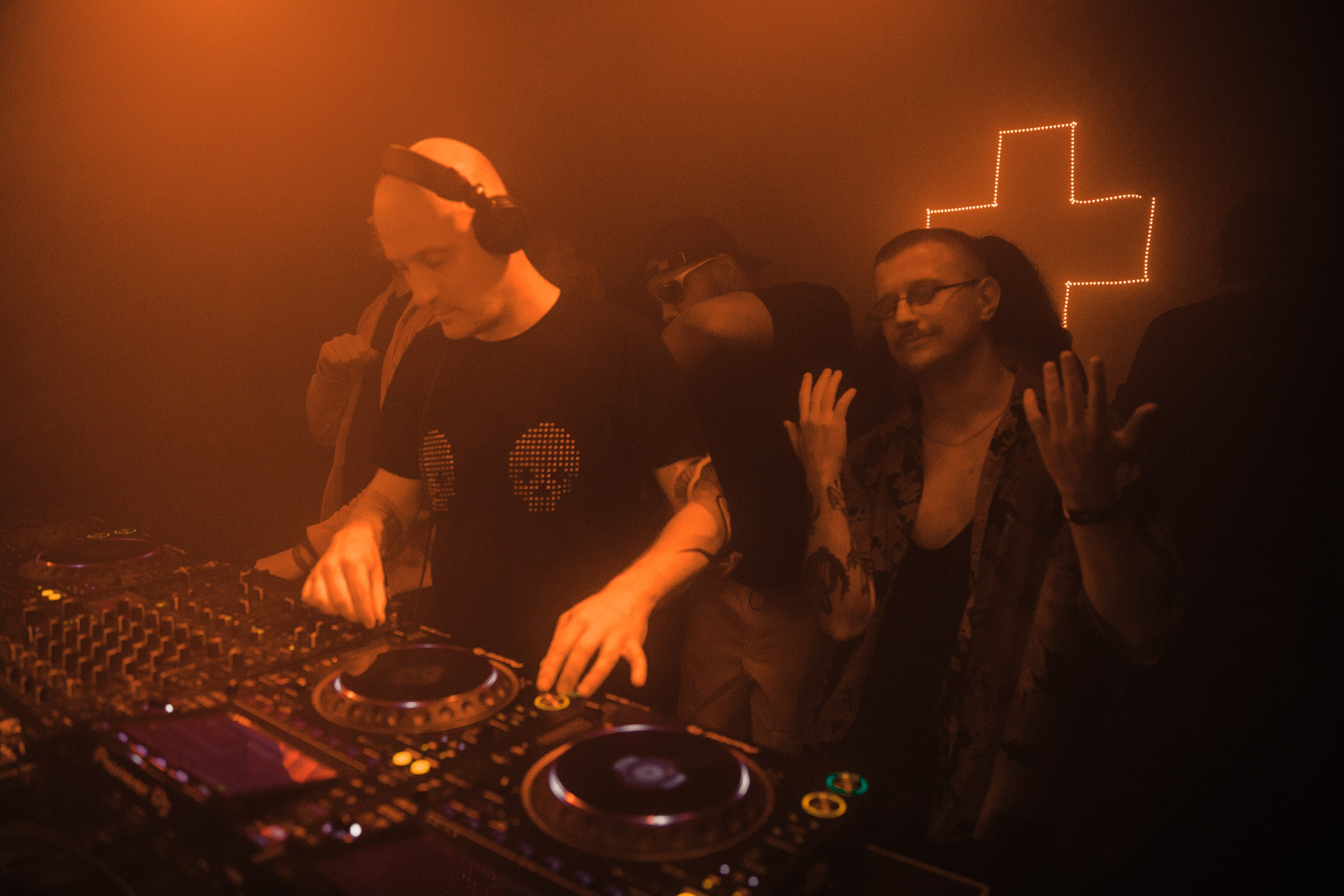 Elektroniskās mūzikas pasākums. Sandra Garanca Portrait and event photographer