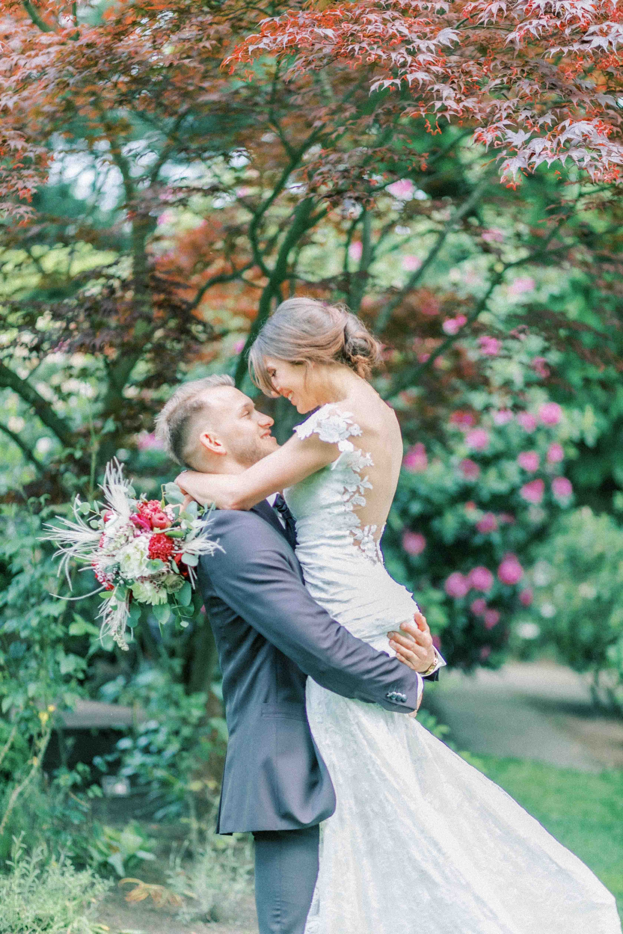 brautpaar bei hochzeit am landhaus am see garbsen