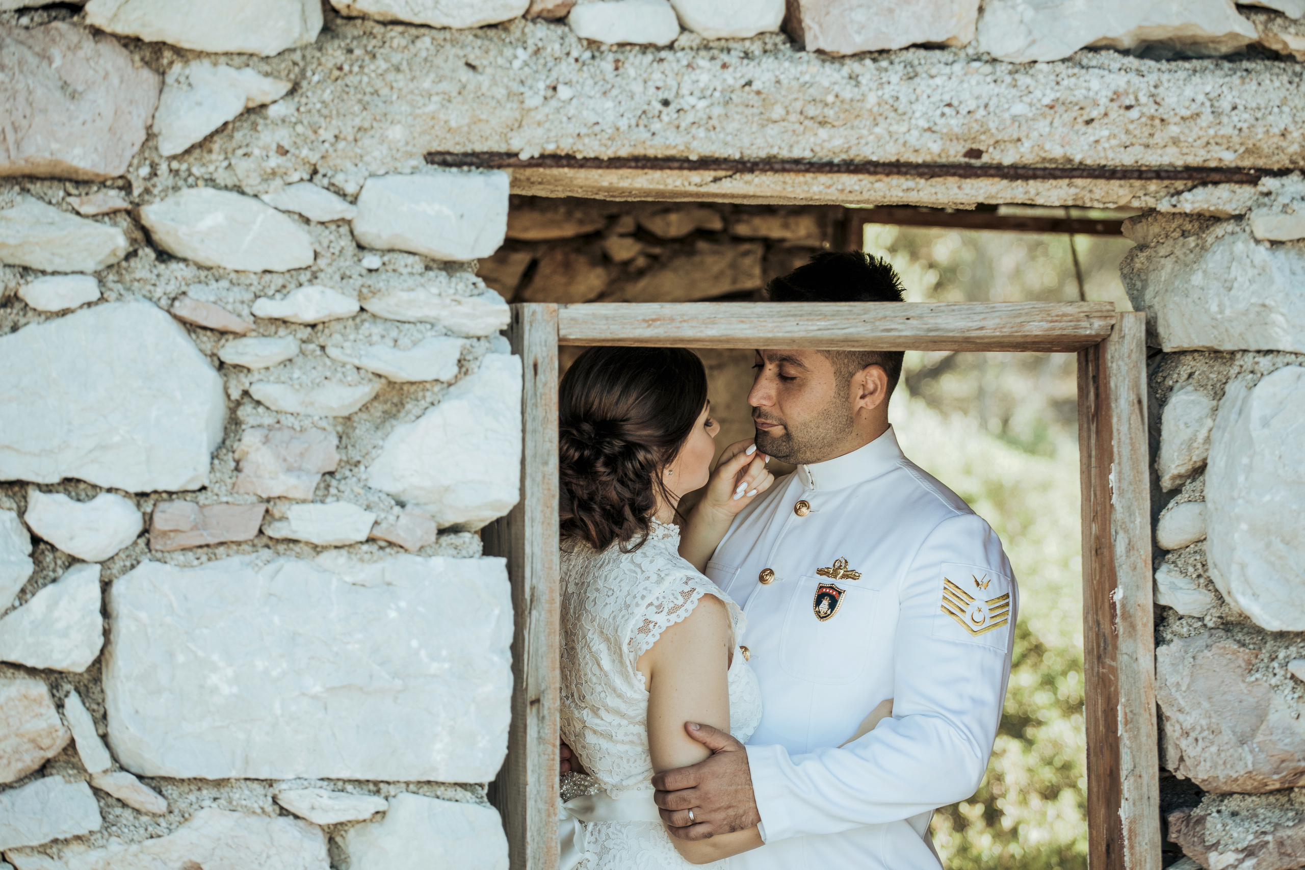 Выездная свадебная фотосессия на диком пляже. Фотограф в Каппадокии / Julia Ganch