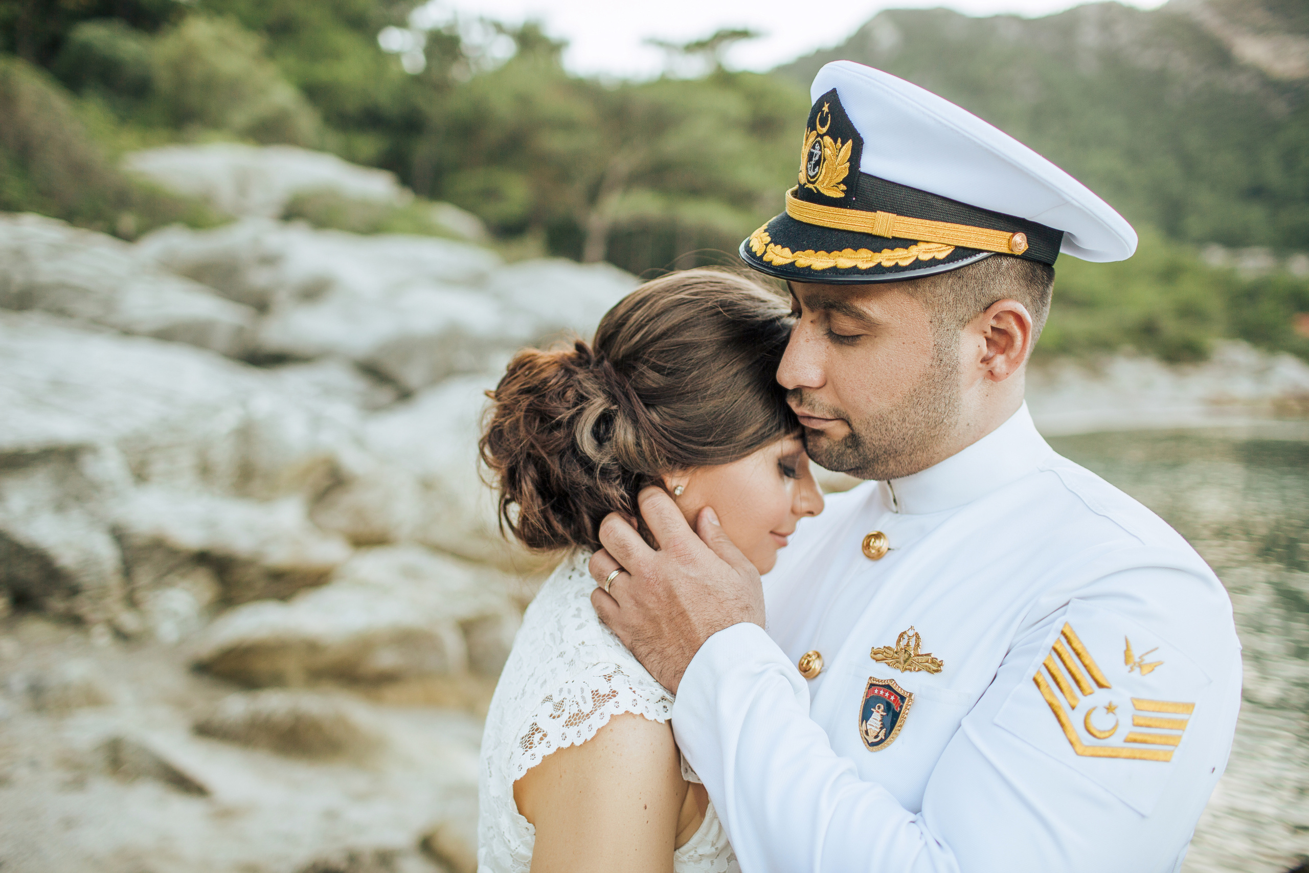 Выездная свадебная фотосессия на диком пляже. Фотограф в Каппадокии / Julia Ganch