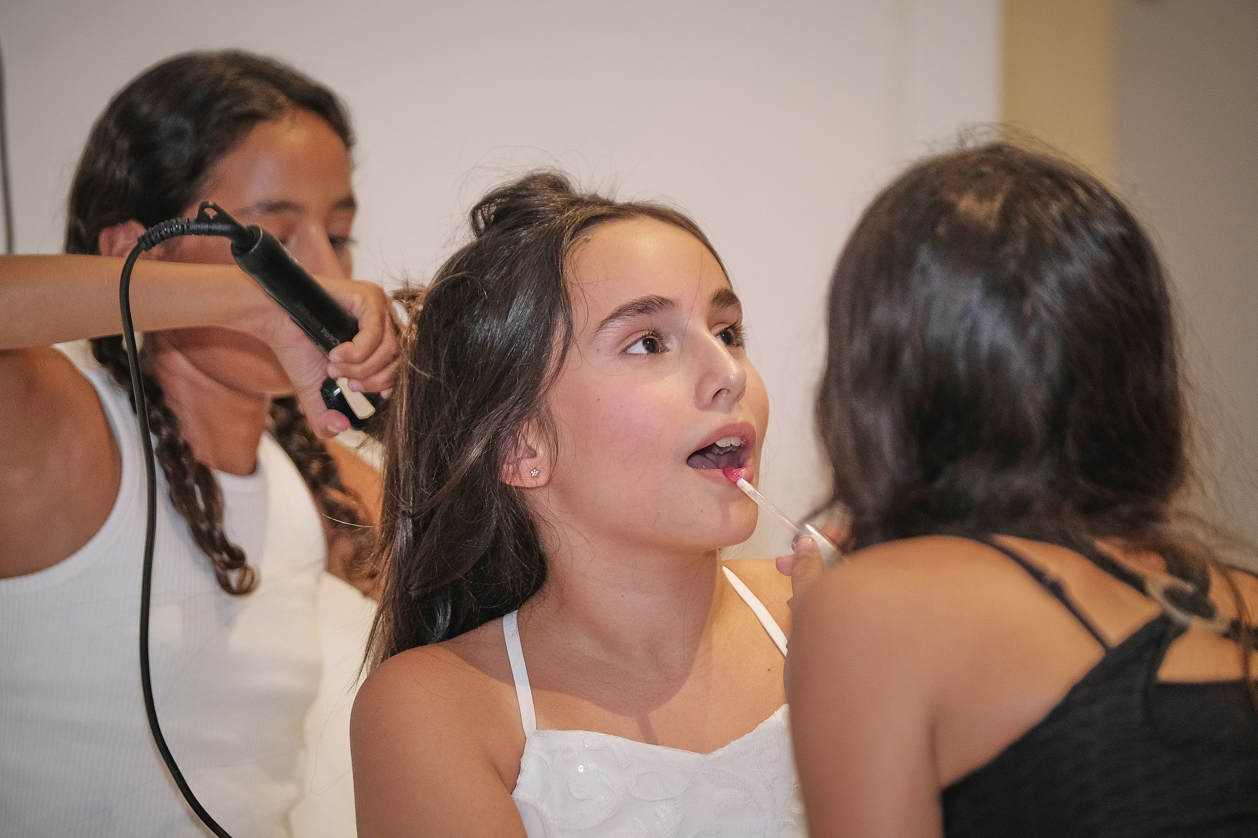 אמילי חוגגת. Middle East Photo Agency — Photography & Event Magnets — סוכנות צילום והדפסת מגנטים לאירועים