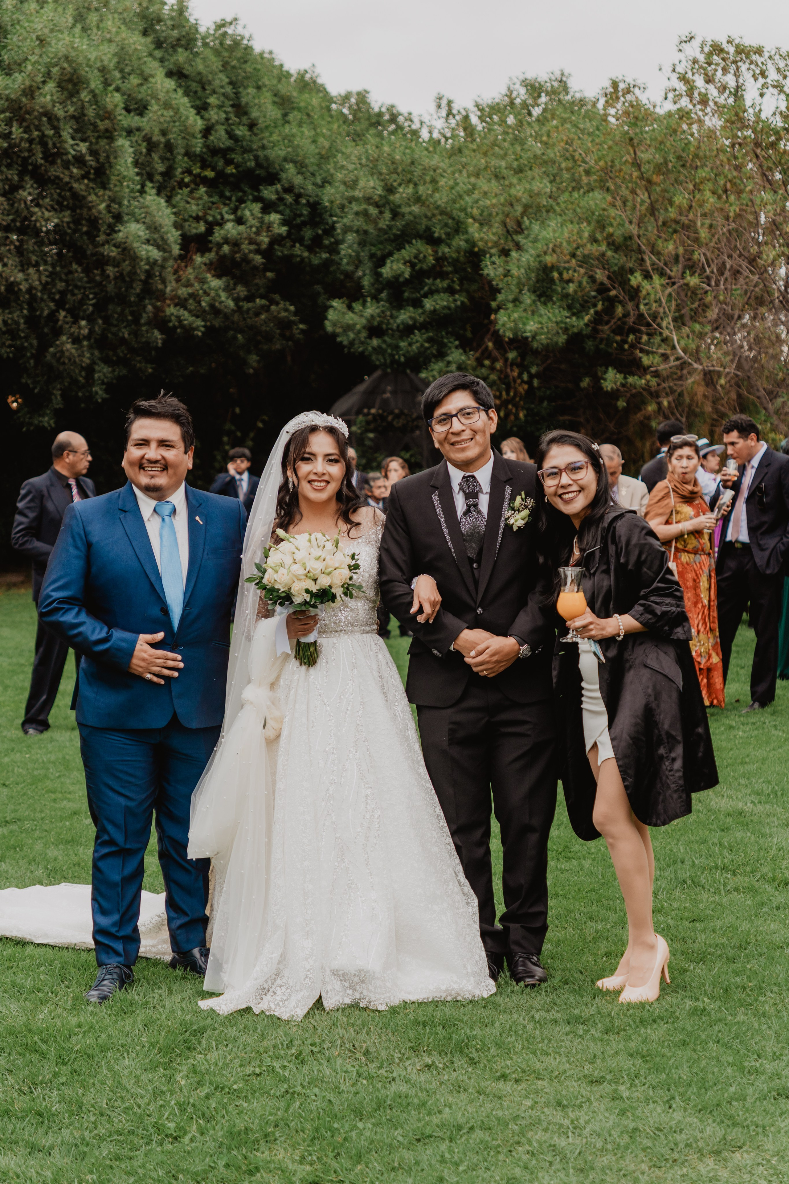 FERNANDO + MARIBEL | BODA RELIGIOSA. Studio KVTA | Fotografía y Video de Bodas en Arequipa