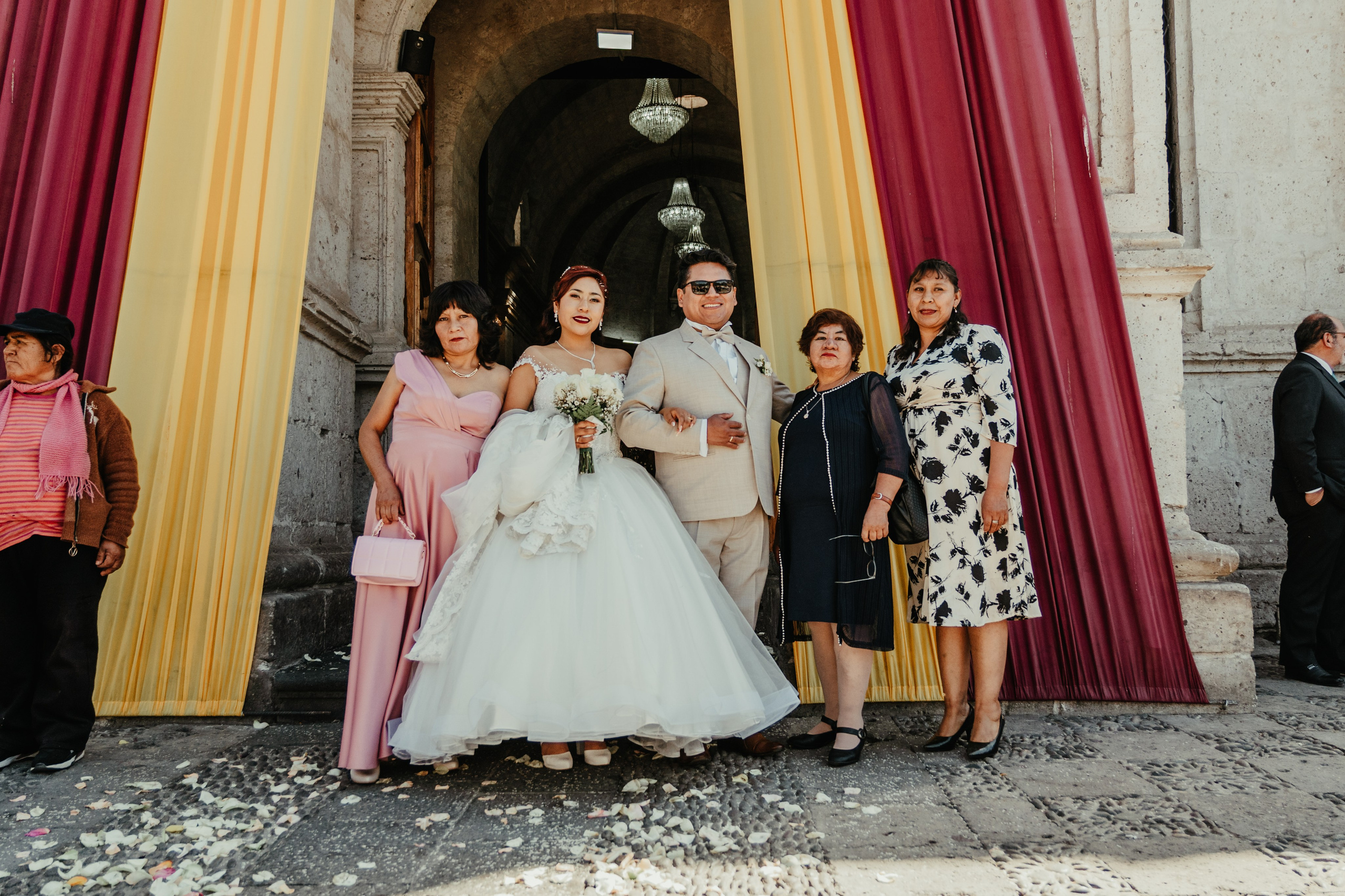 VANESSA + FRANKLIN BODA RELIGIOSA. Studio KVTA | Fotografía y Video de Bodas en Arequipa