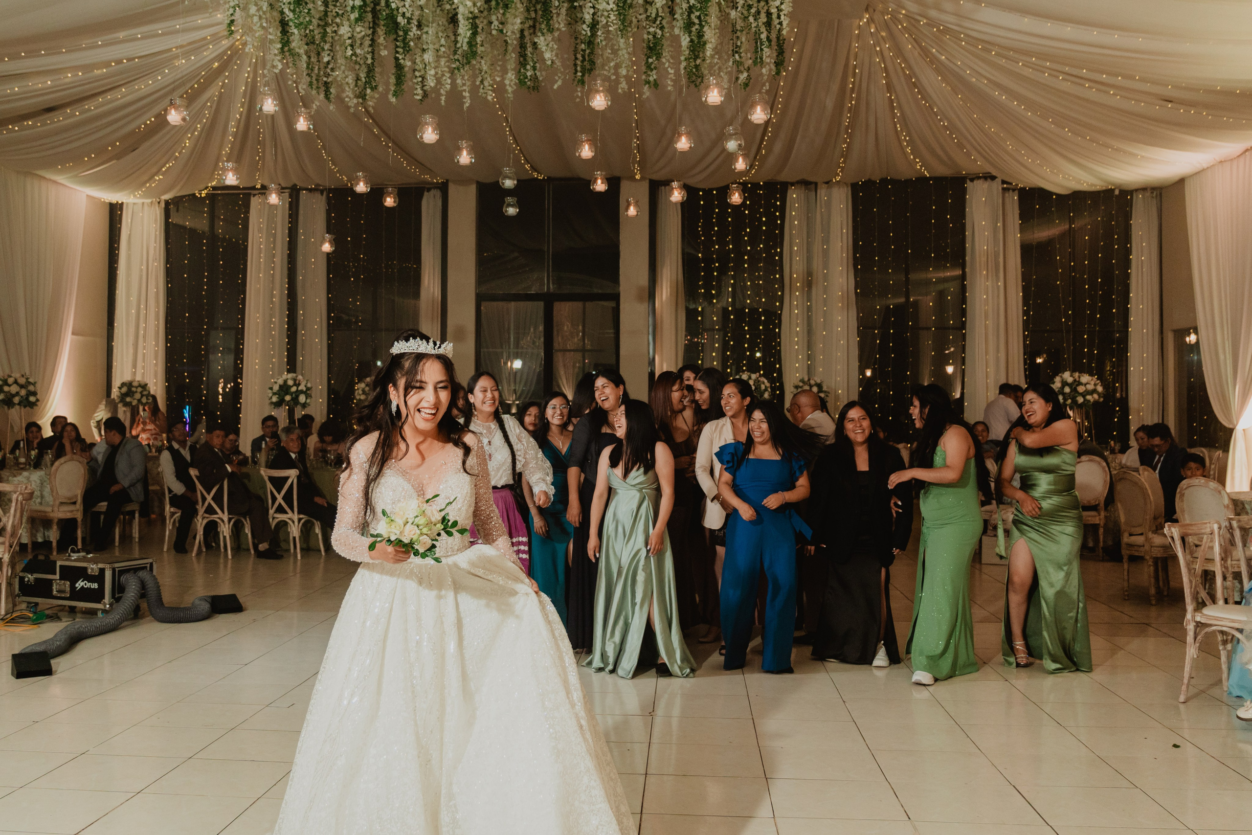 FERNANDO + MARIBEL | BODA RELIGIOSA. Studio KVTA | Fotografía y Video de Bodas en Arequipa