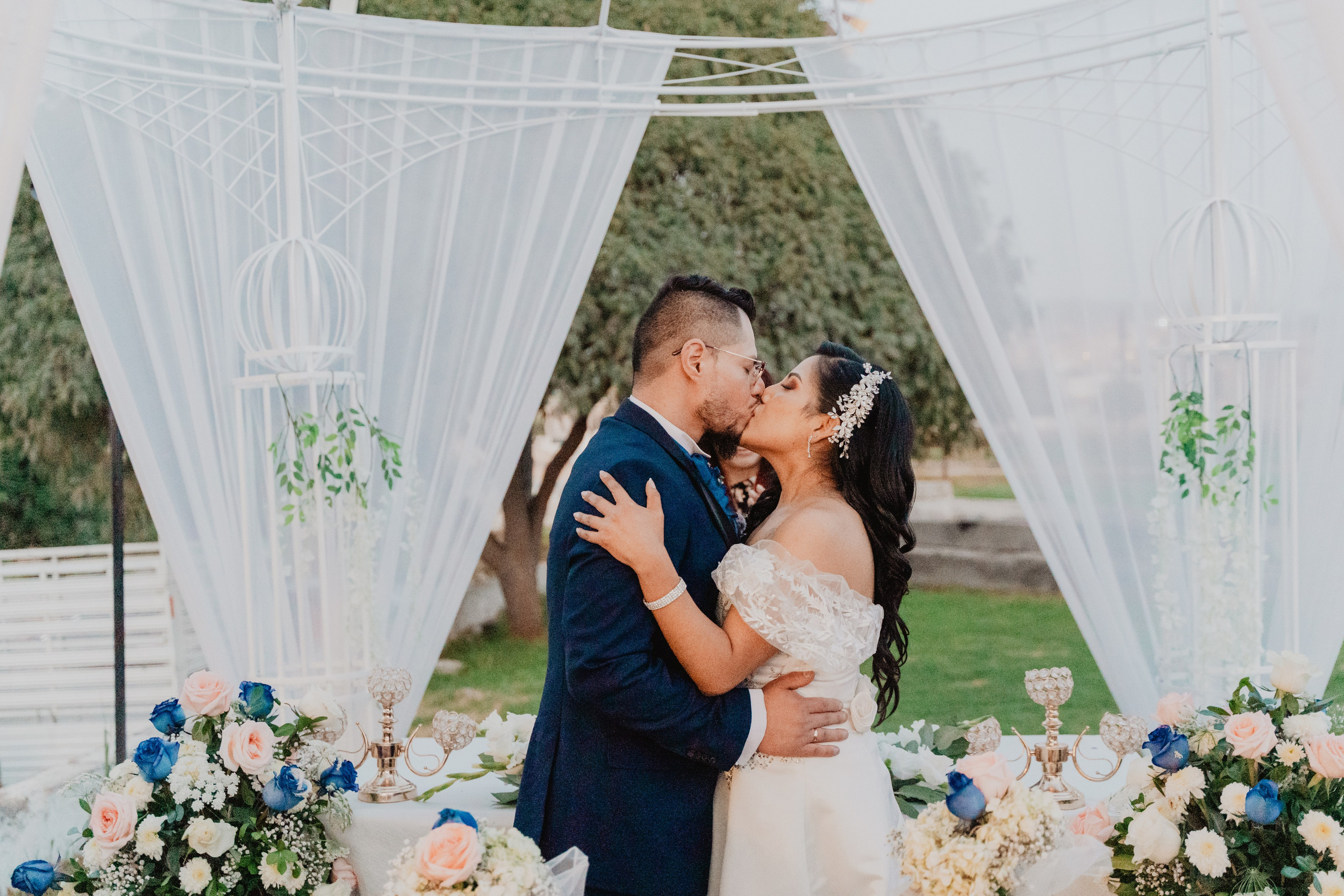 GABRIELA + JORGE | BODA CIVIL RELIGIOSA. Studio KVTA | Fotografía y Video de Bodas en Arequipa