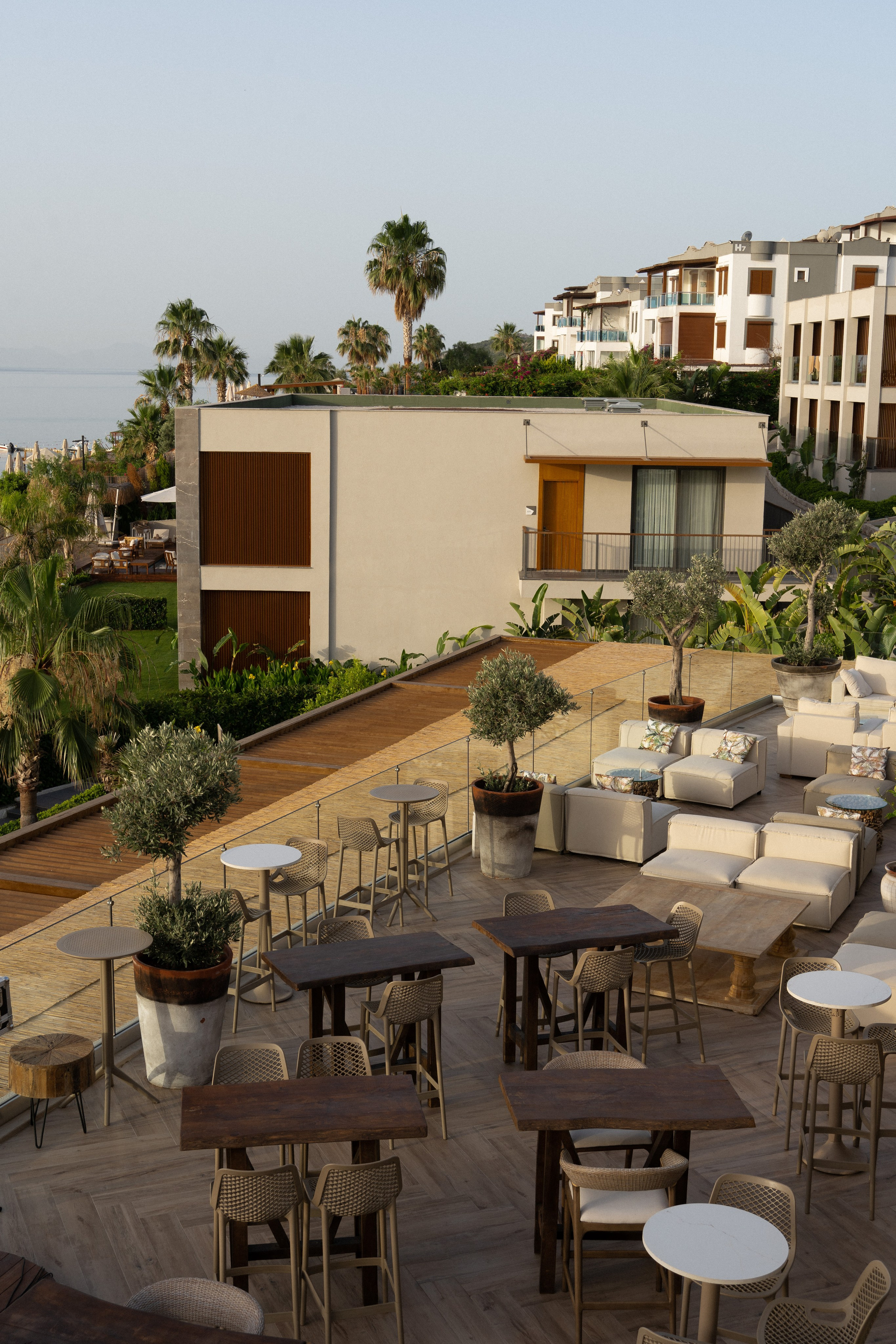 Mirada Exlusive. Professional photographer and videographer specializing in filming hot