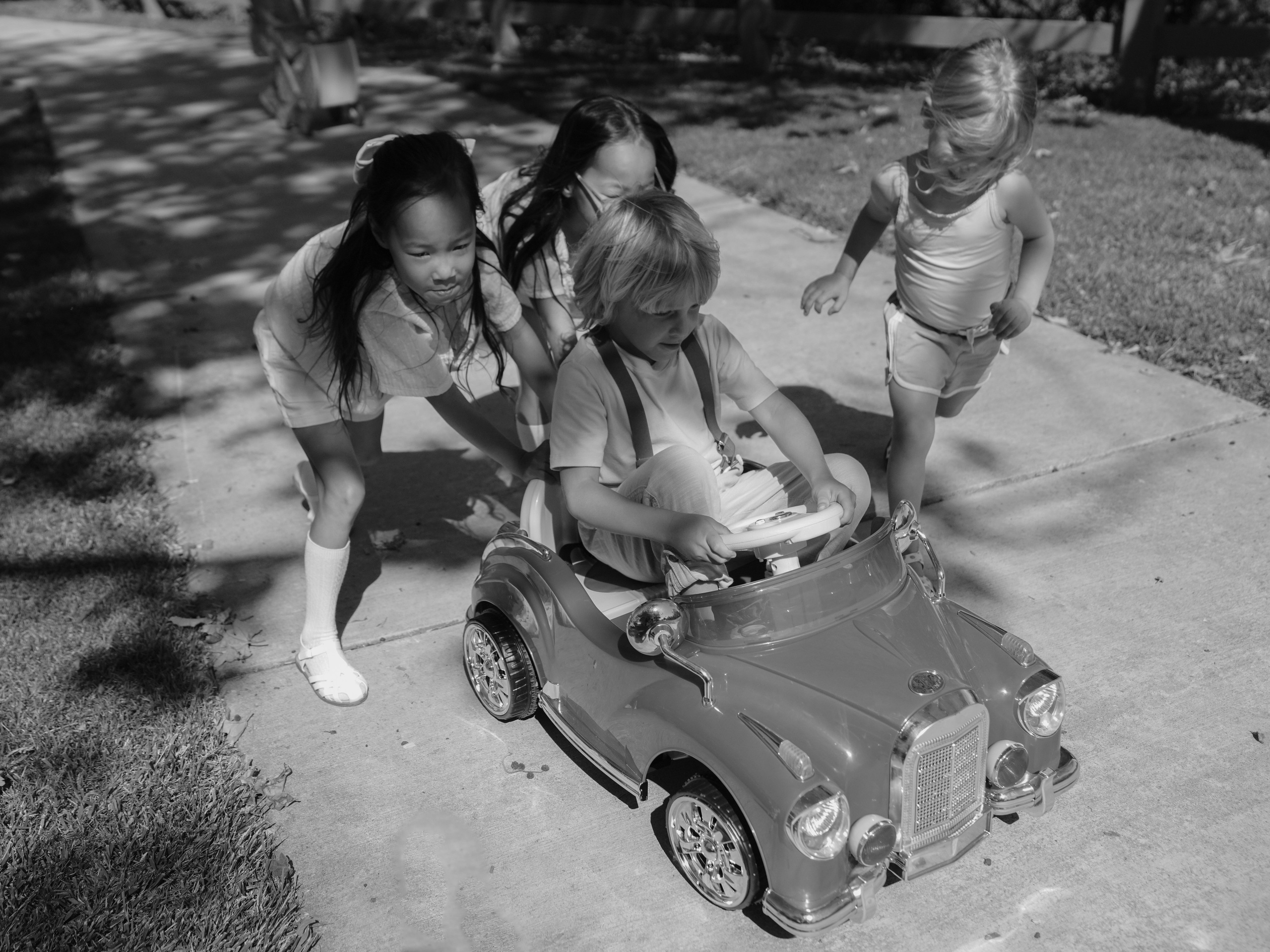 Children on the playground. Фотограф и видеограф в США (и по всему миру) — Татьяна Иванова