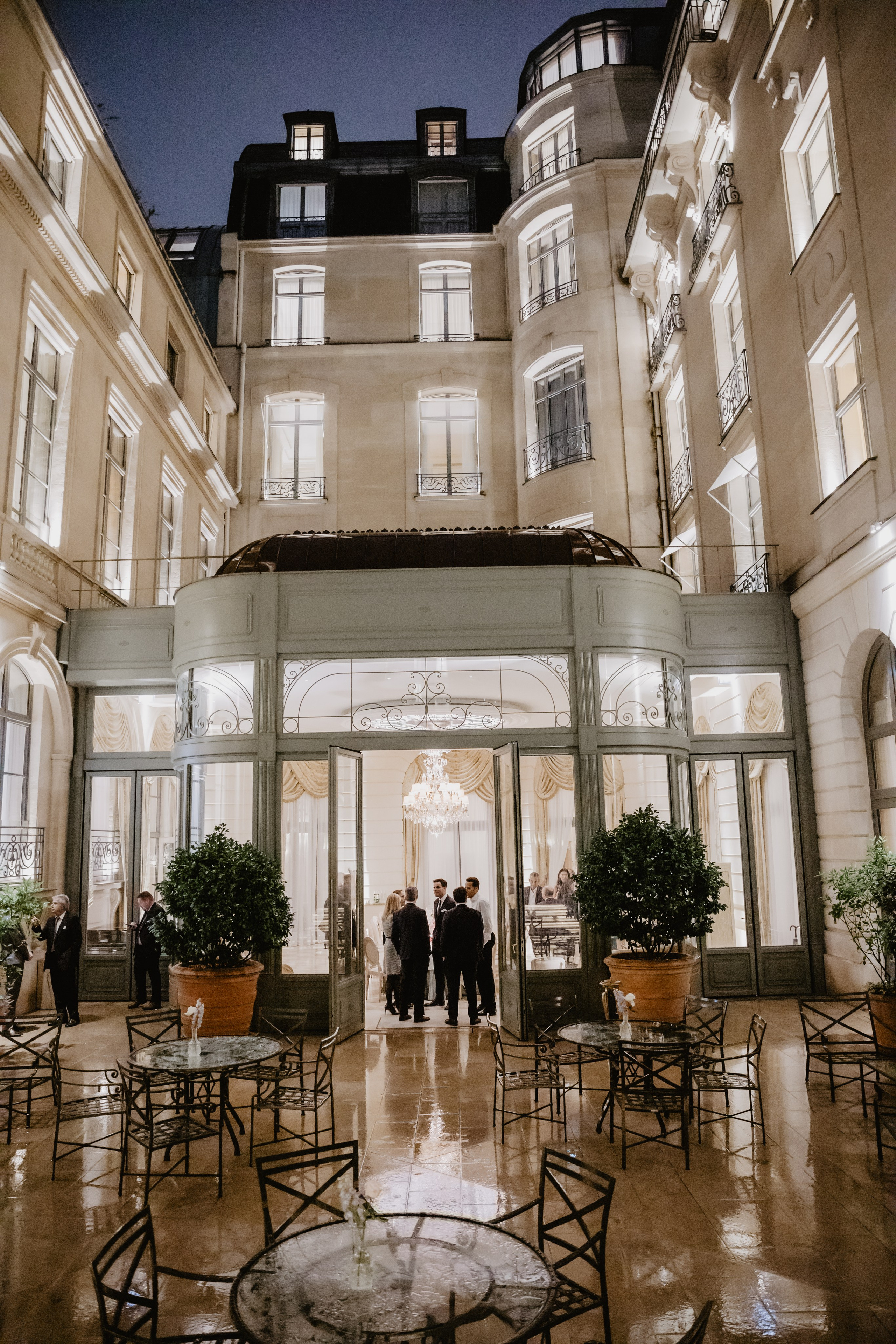 Ritz Paris Wedding | Luxury Wedding at Ritz Paris — Paris Wedding Photographer. Paris Wedding Photographer