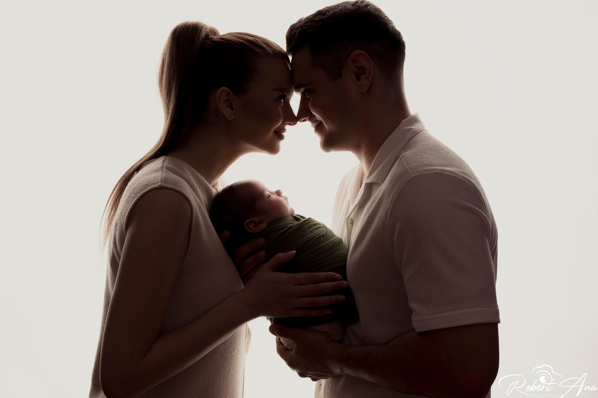 Studio Robert Ana Fotografie. Robert Blaj - Fotograf Nuntă Iași