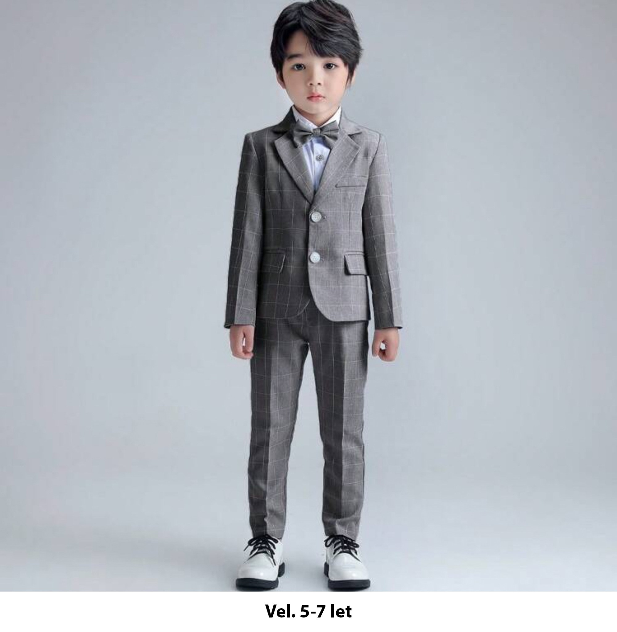 Boy's costumes for photoshoots in Prague and Czech Republic. Professional photographer in Prague Anastasia Haritonova