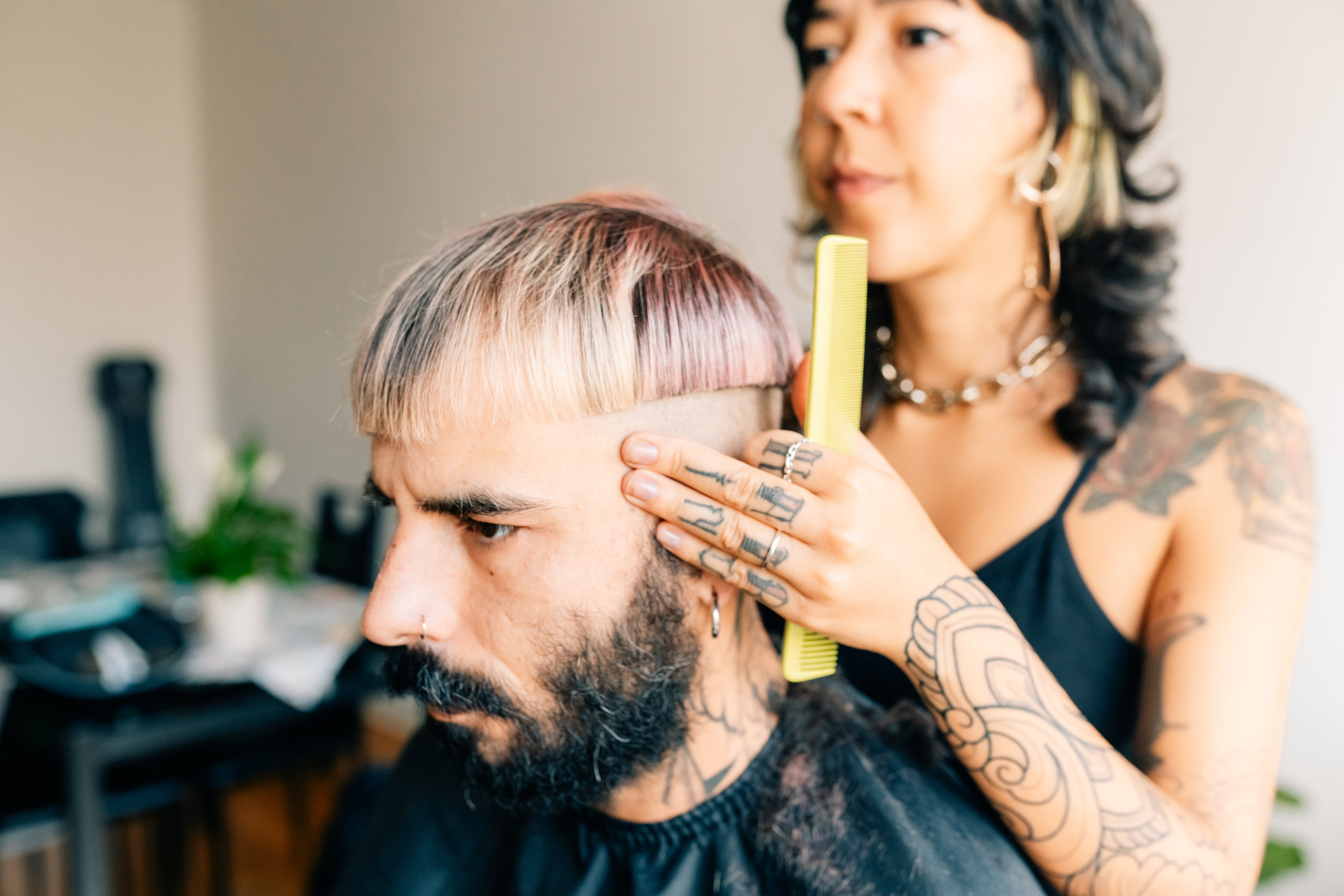 Dani & Rui at their apartment. Maria Sher. Professional photographer from Porto, Portugal