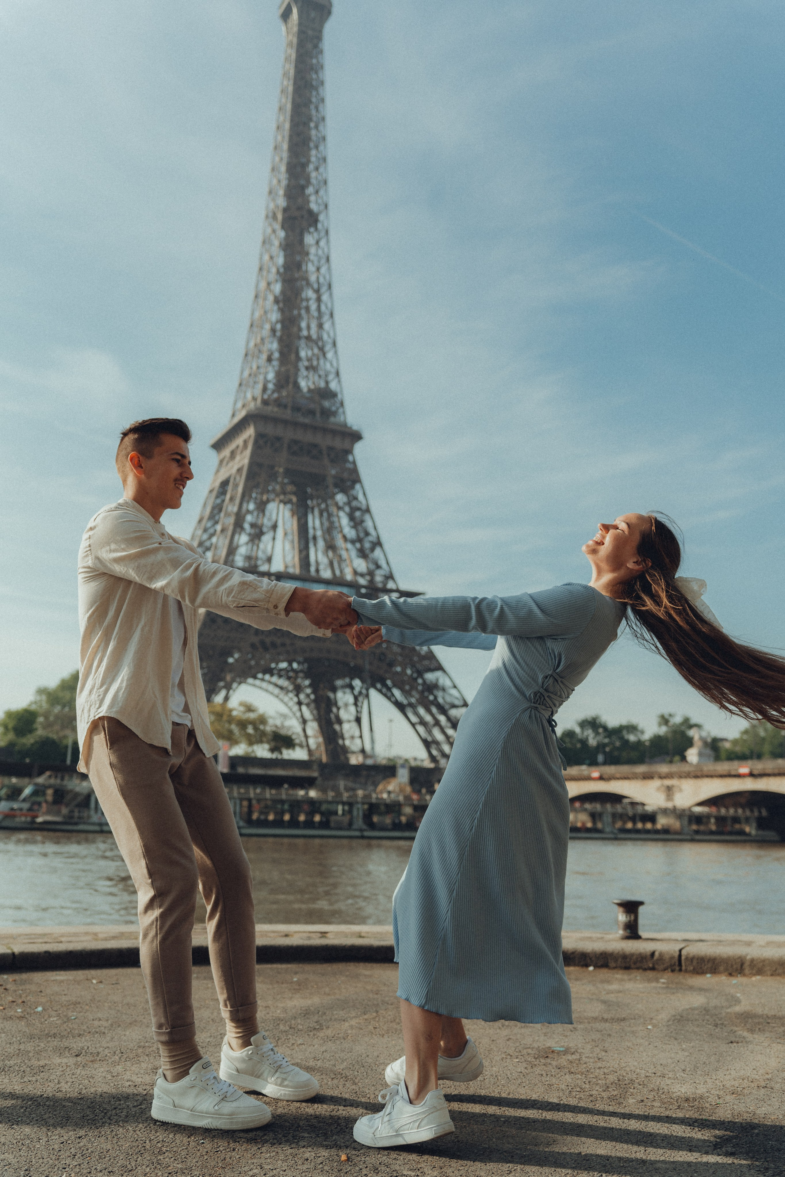 Lovestory. Dani's eyes