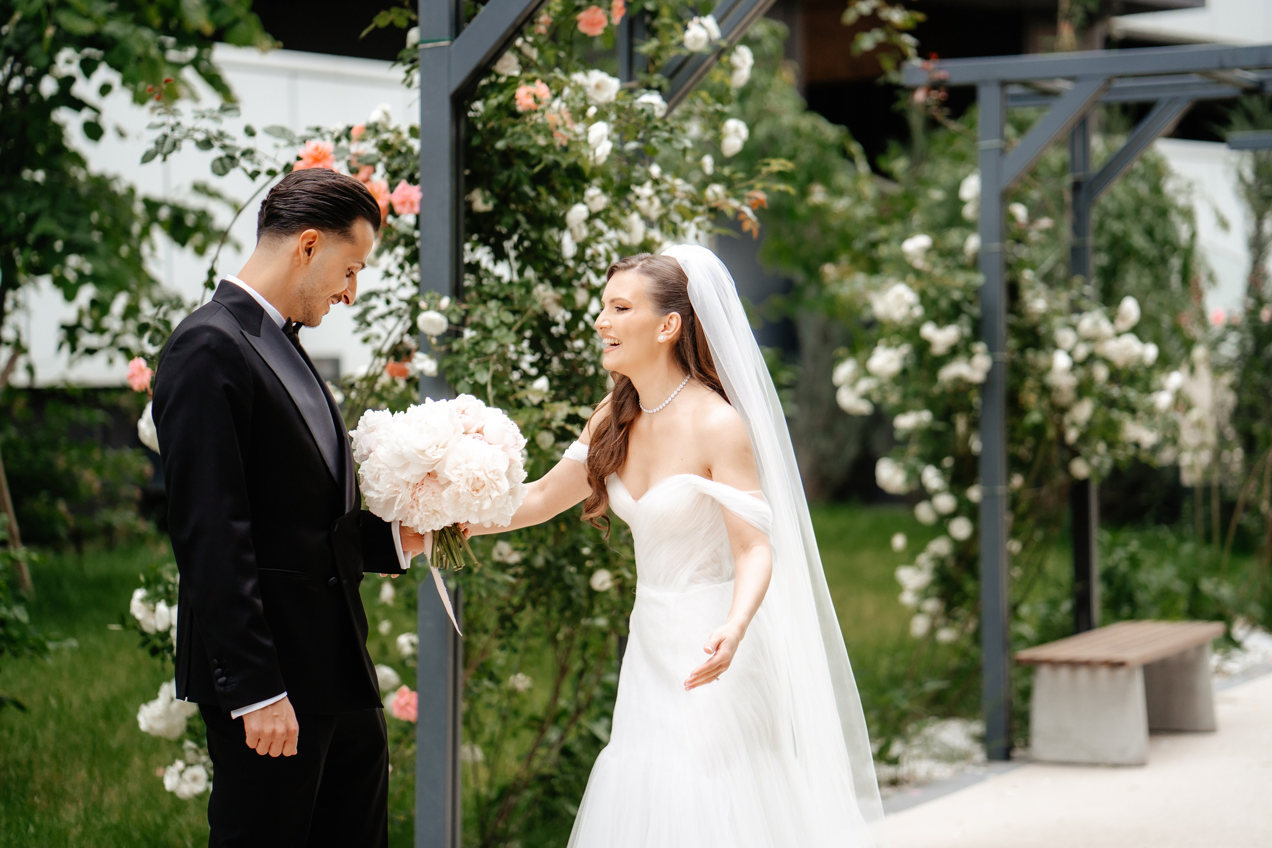 Nunta Ana si Andrei — Love story de Mai. Fotografi de nunta in Bucuresti, Iulia si Stefan Ovidiu