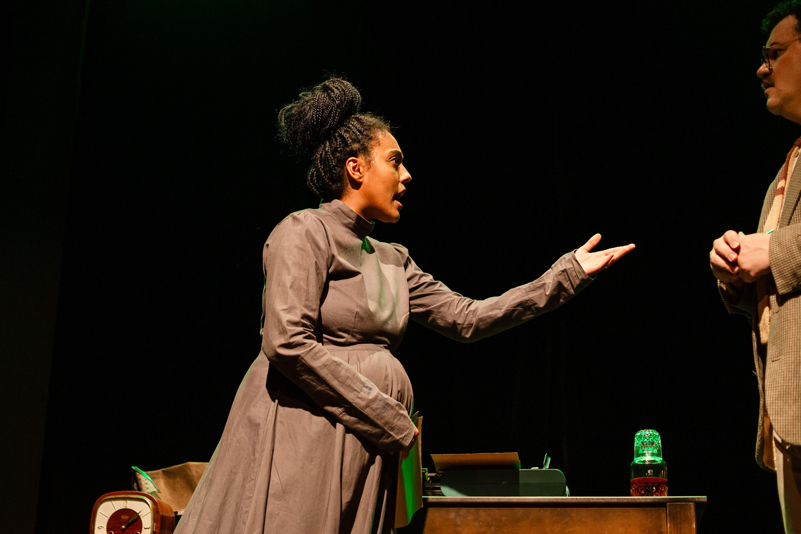 Espetáculo teatral O Alienista — Anchieta Arte Cênica