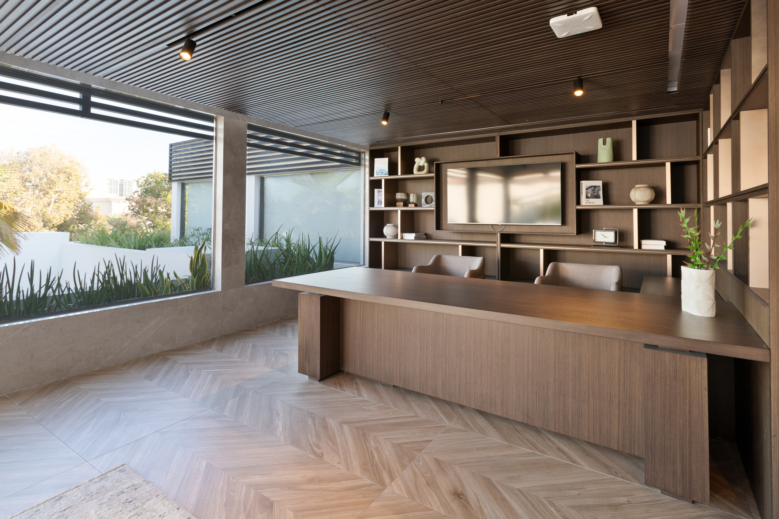 Luxury Villa — Emirates Hill. Samy Mar Boy │Portrait, Automotive and Real Estate Photographer