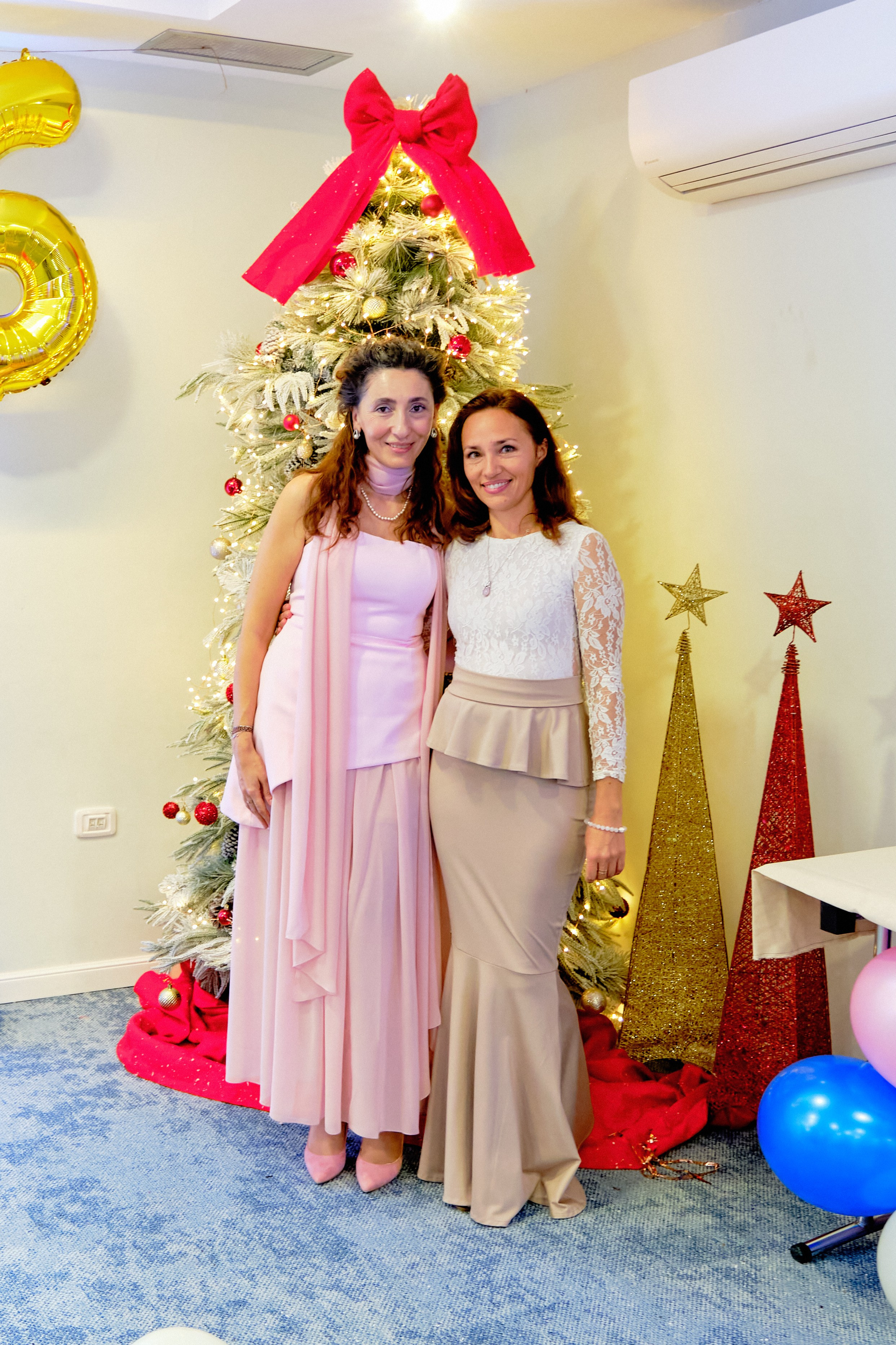 Фоторепортаж з благодійного Новорічного балу у Чорногорії. Портретний фотограф Альона Новгородцева