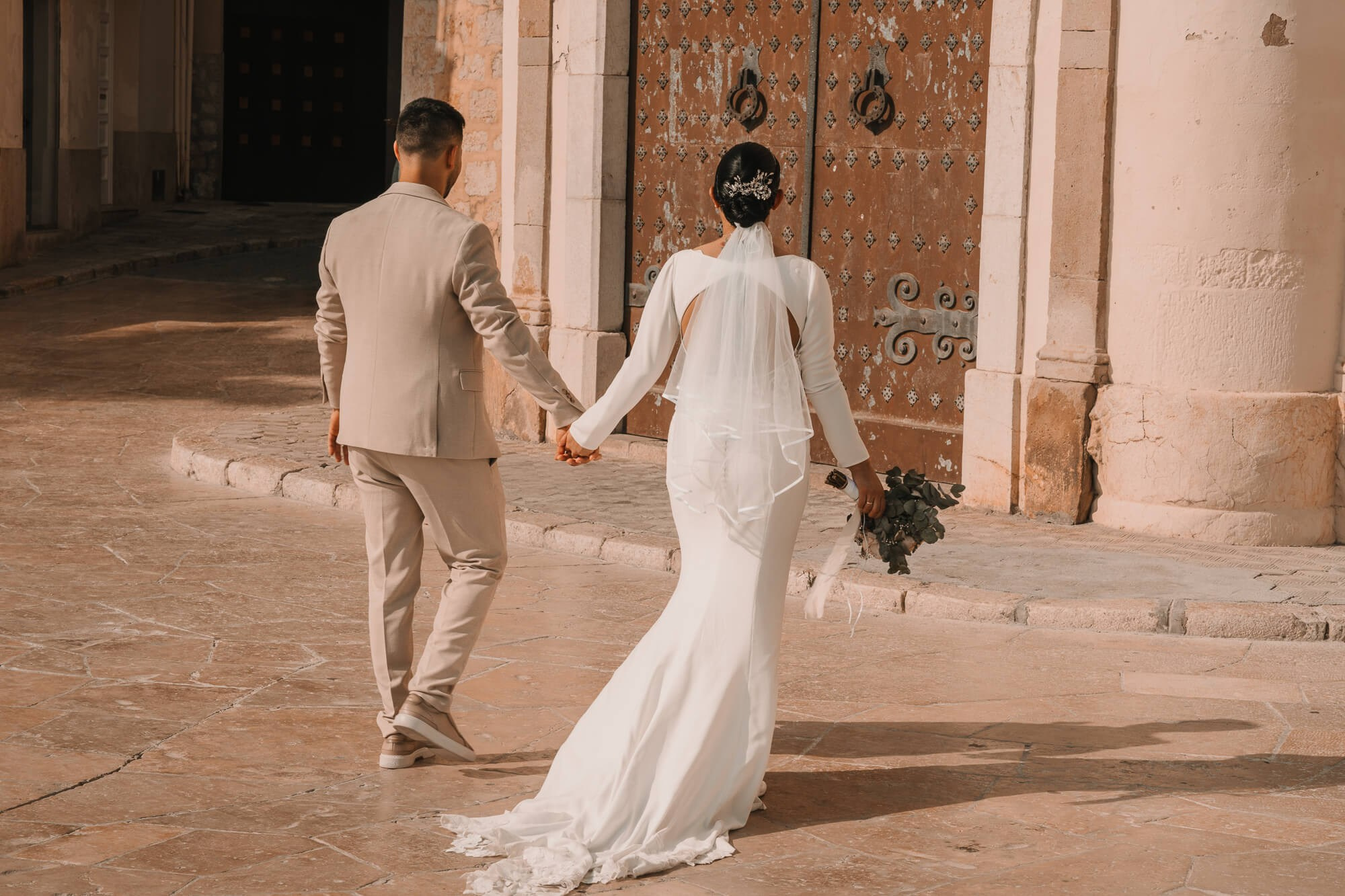 Nelsi y Osmar. El Velo Blanco | Fotógrafos de Bodas en Barcelona y España