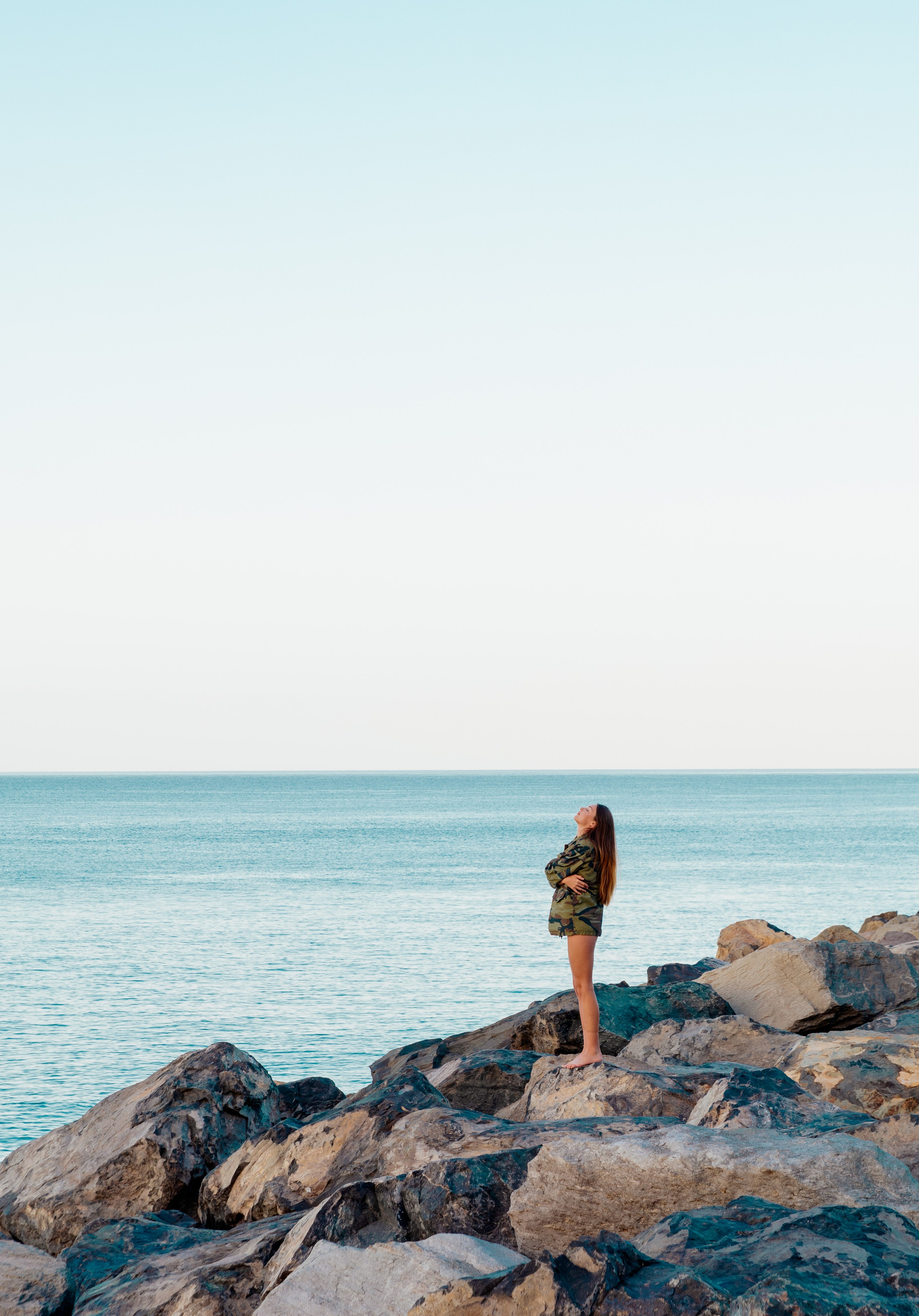 Professional Portrait Photography in Crete – Elegant & Timeless Shots. Photographer Maria Chedroom