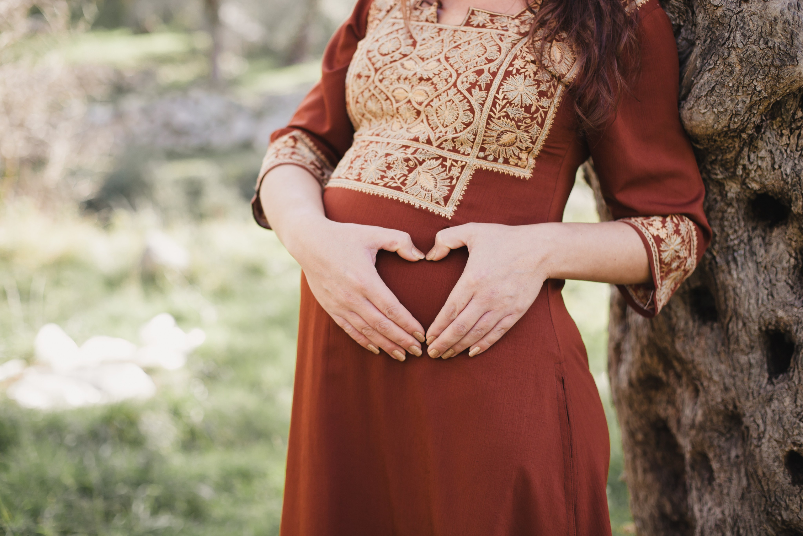 Maternity Session in the Olives. Sunkrit Photography