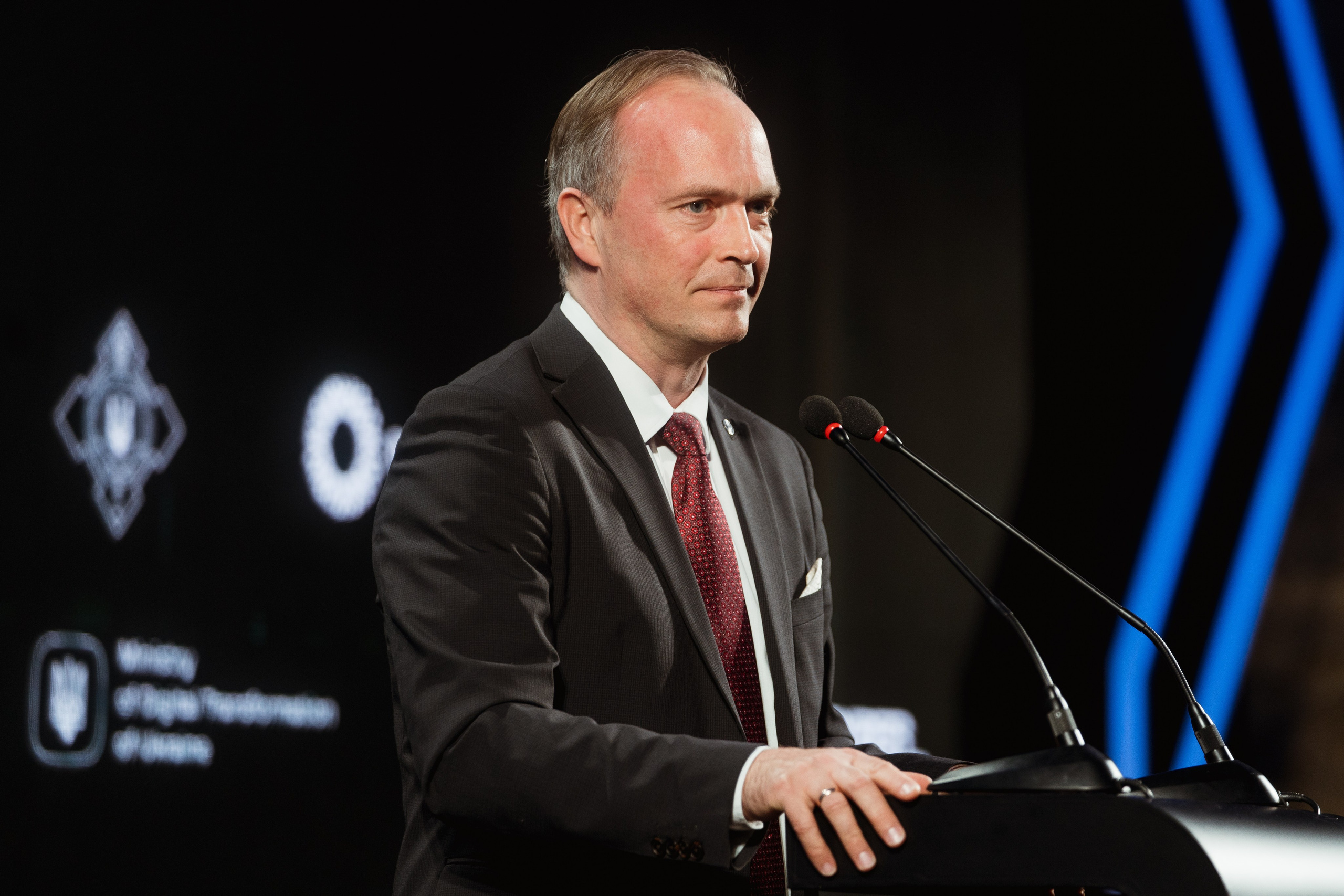 Cyber Resilience Forum. Kostiantyn Holinchenko. Reportage and portrait photographer