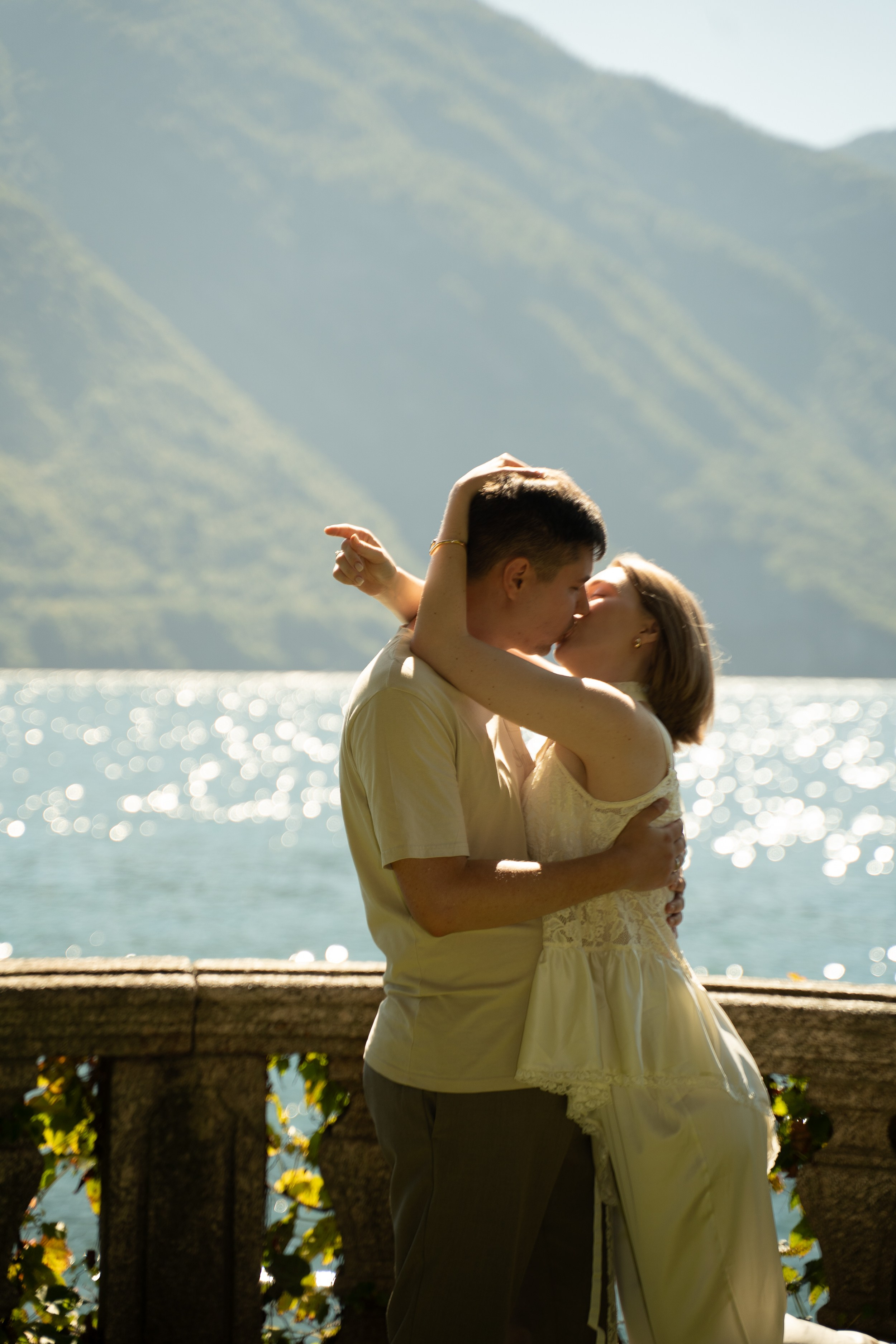 Love Story in Lake Como. Proposal Photographer in Lake Como