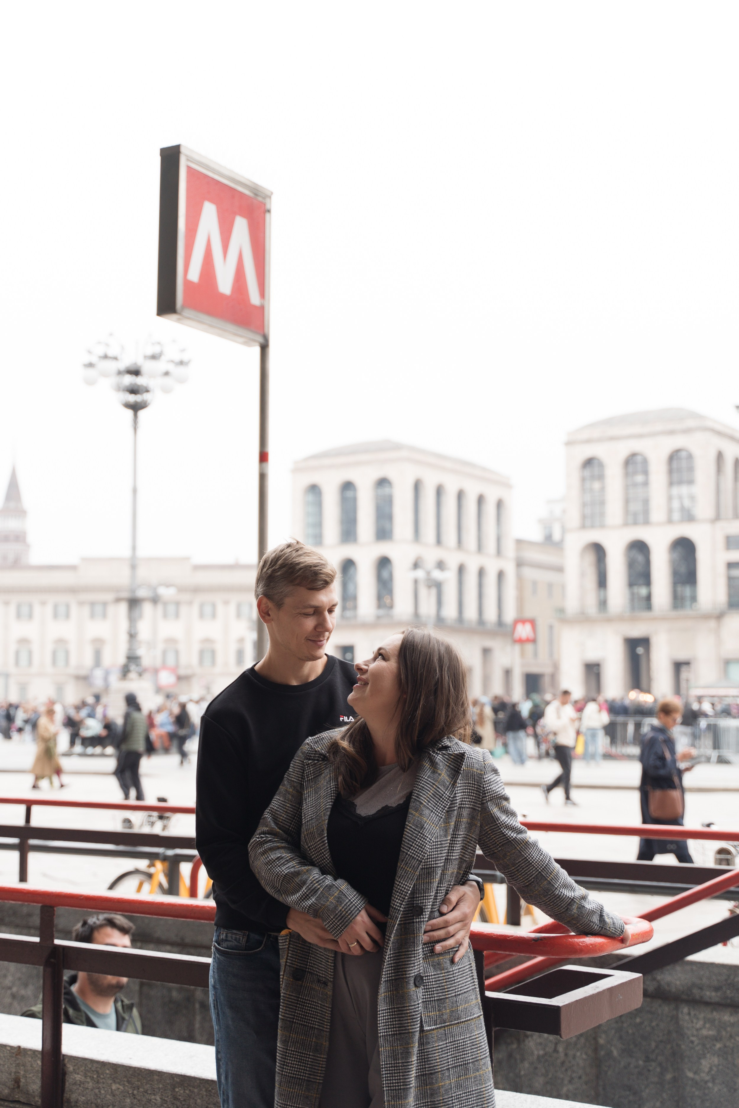 Winter Photo Walk in Milan. Proposal Photographer in Lake Como