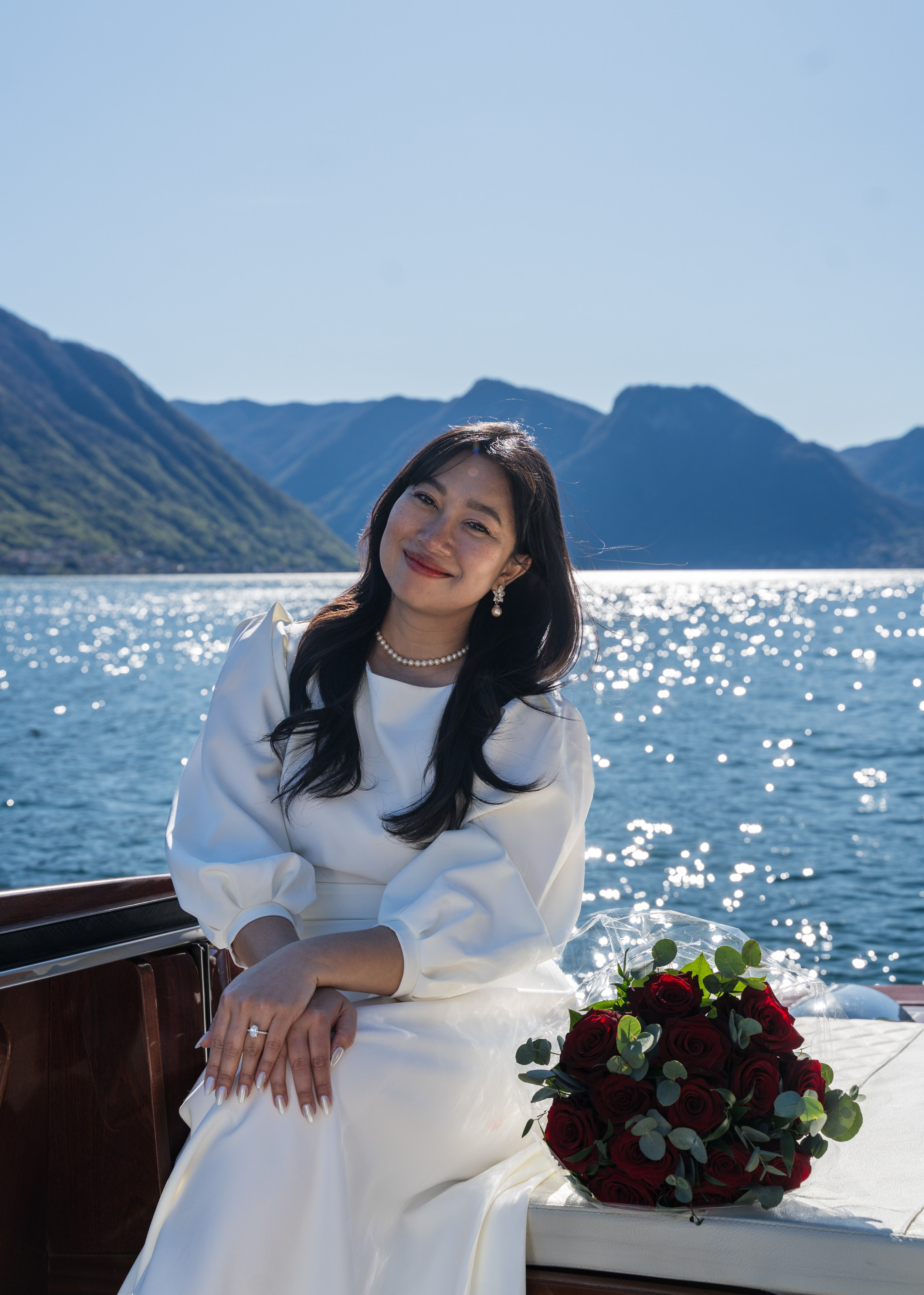 Secret Proposal on a Boat in Lake Como. Proposal Photographer in Lake Como