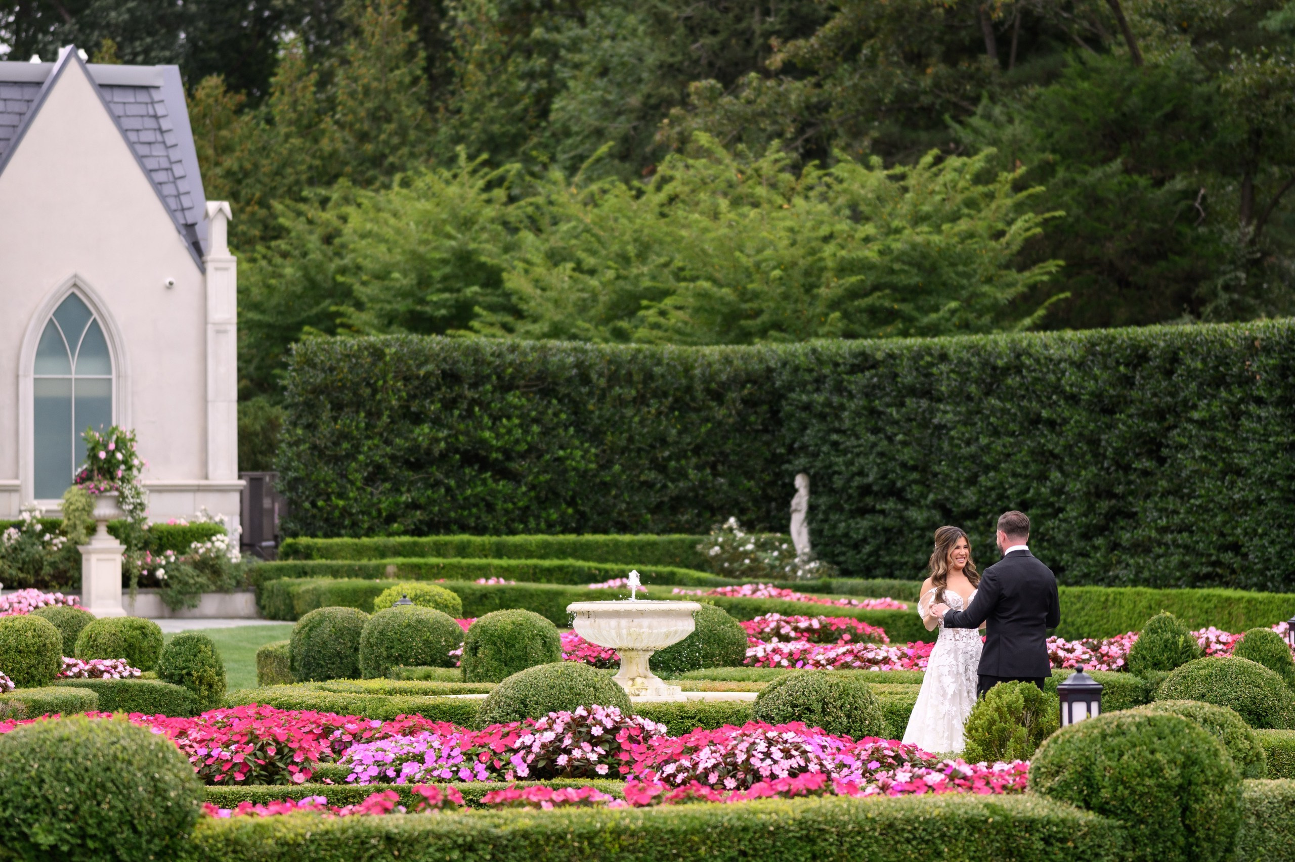 Arianeh & Michael, Park Chateau. Wedding Photo & Video