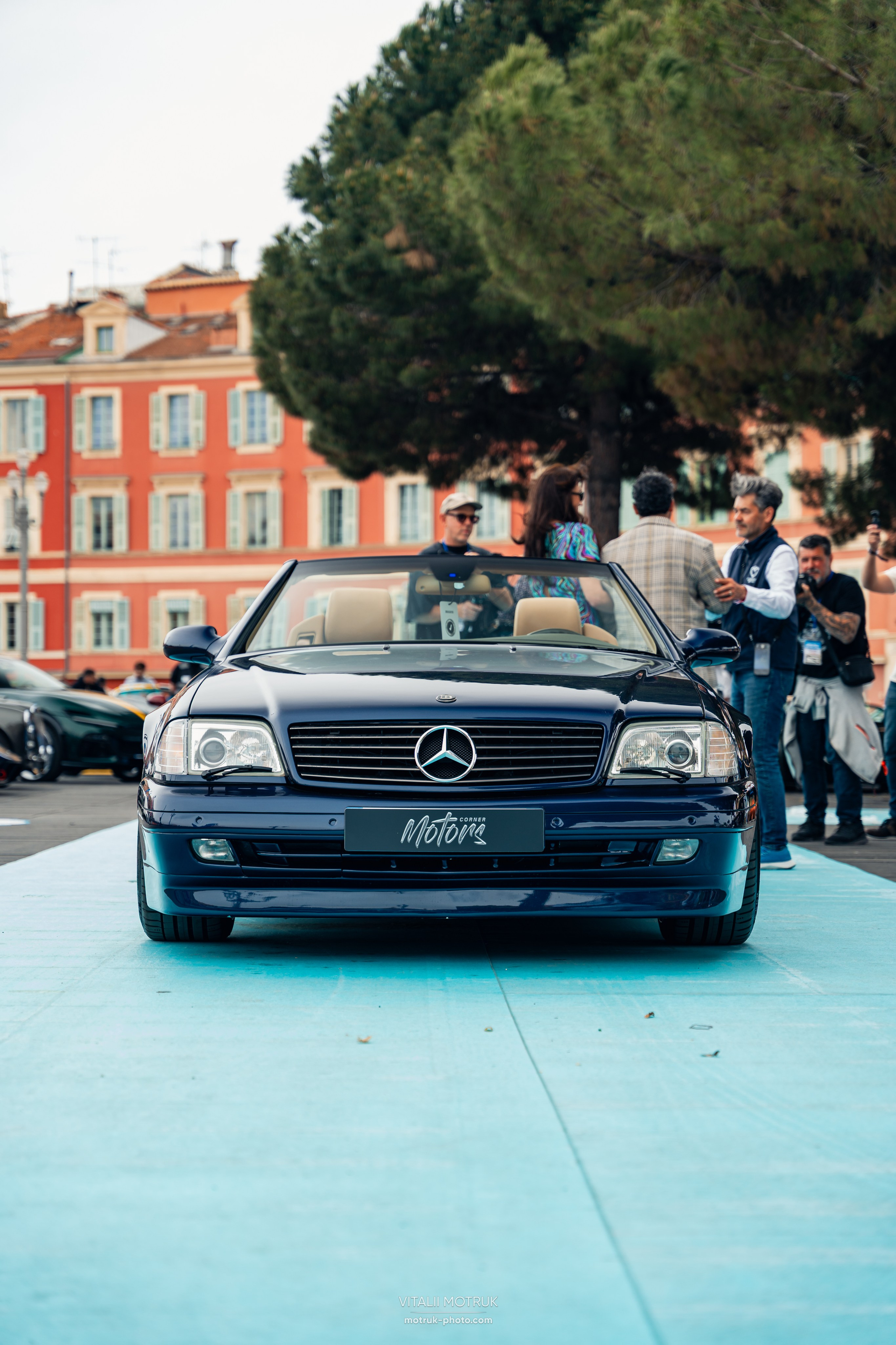 Legends de Nice. Photographe de voitures à Paris — Vitalii Motruk