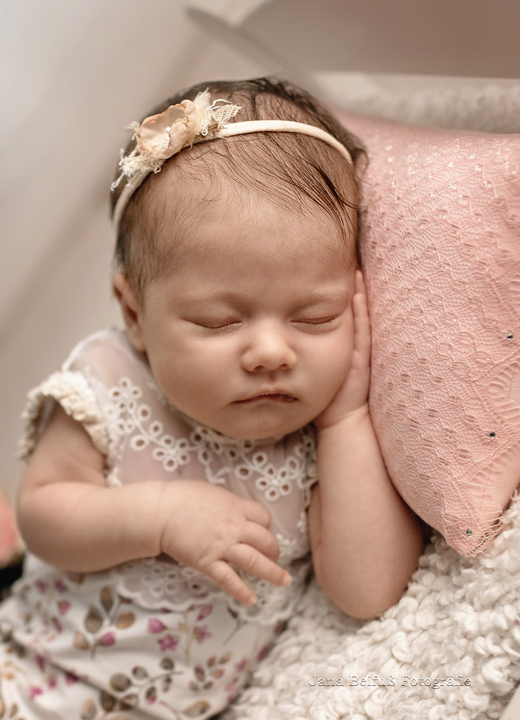 Neugeborenenshooting Weißenhorn, Neugeborenenshooting Ulm, Babyfotograf Ulm, Babyfotograf Senden, Babyfotograf Neu-Ulm Jana Beifuß Fotografie