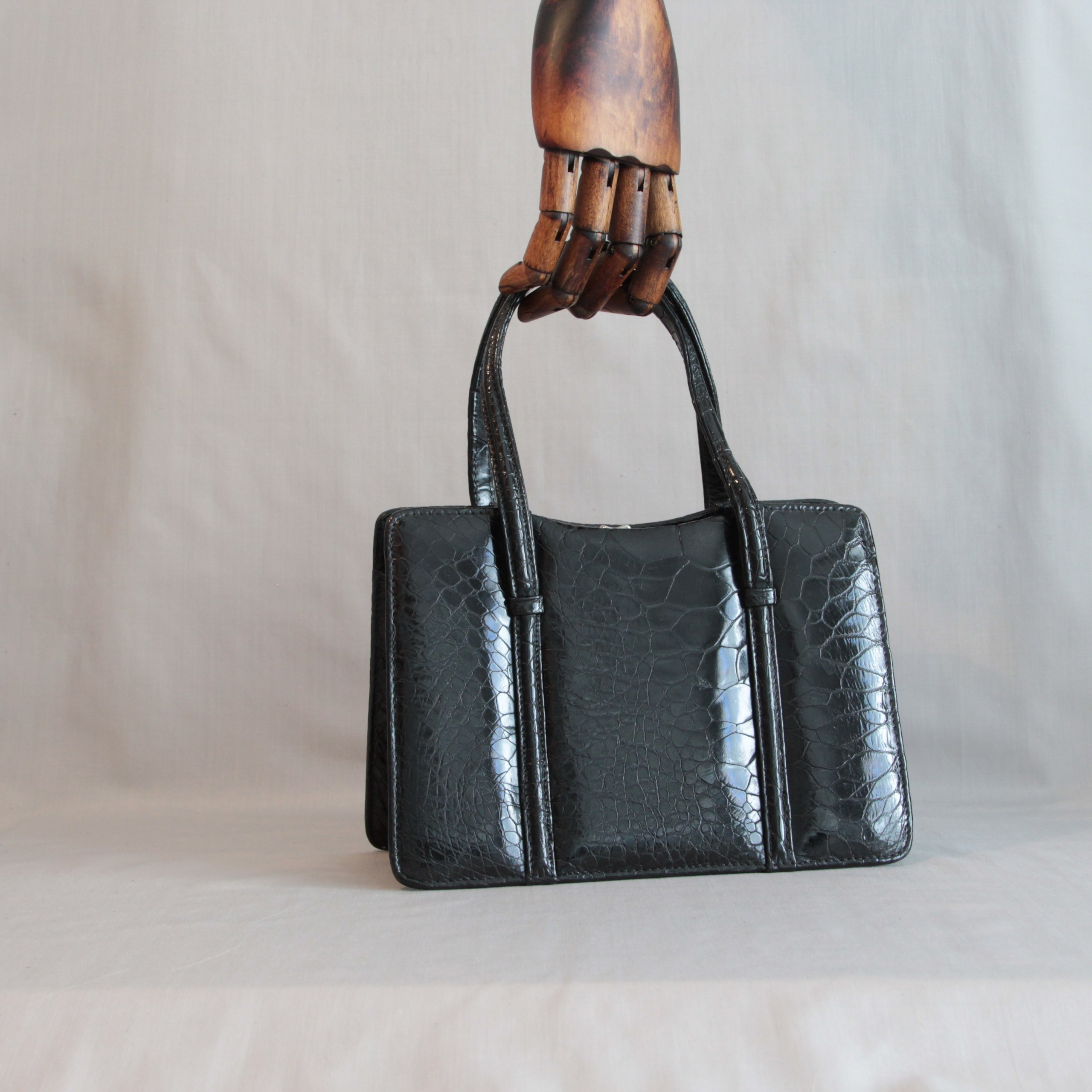 Bag4. Современнные и актикварные украшения в Барселоне, Москве и Санкт-Петербурге