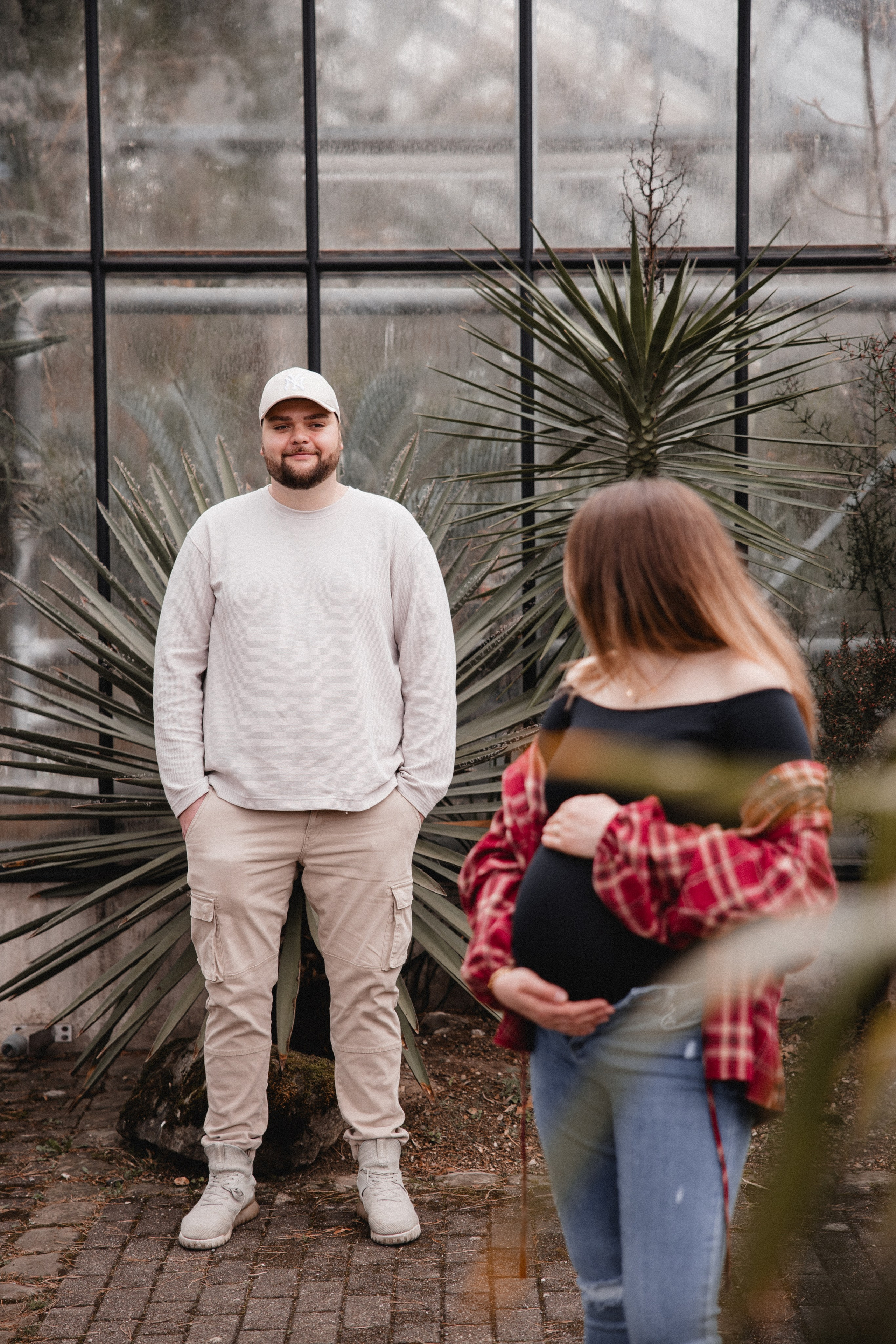 Babybauch Shooting im Fotostudio | Schwangerschaftsfotos in Bochum. Hochzeitsfotografin Bochum | Halyna Reiche Fotografie NRW
