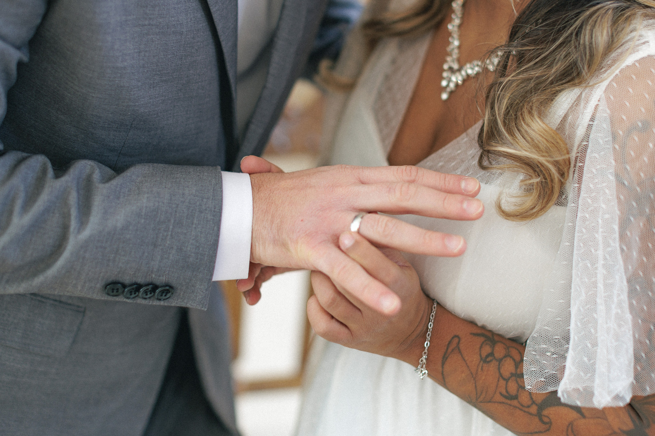 Hochzeitsfotoshooting in Hamburg Morisha und Senco. Hochzeitsfotograf und Hochzeitsvideograf aus Hamburg | Roka21Film