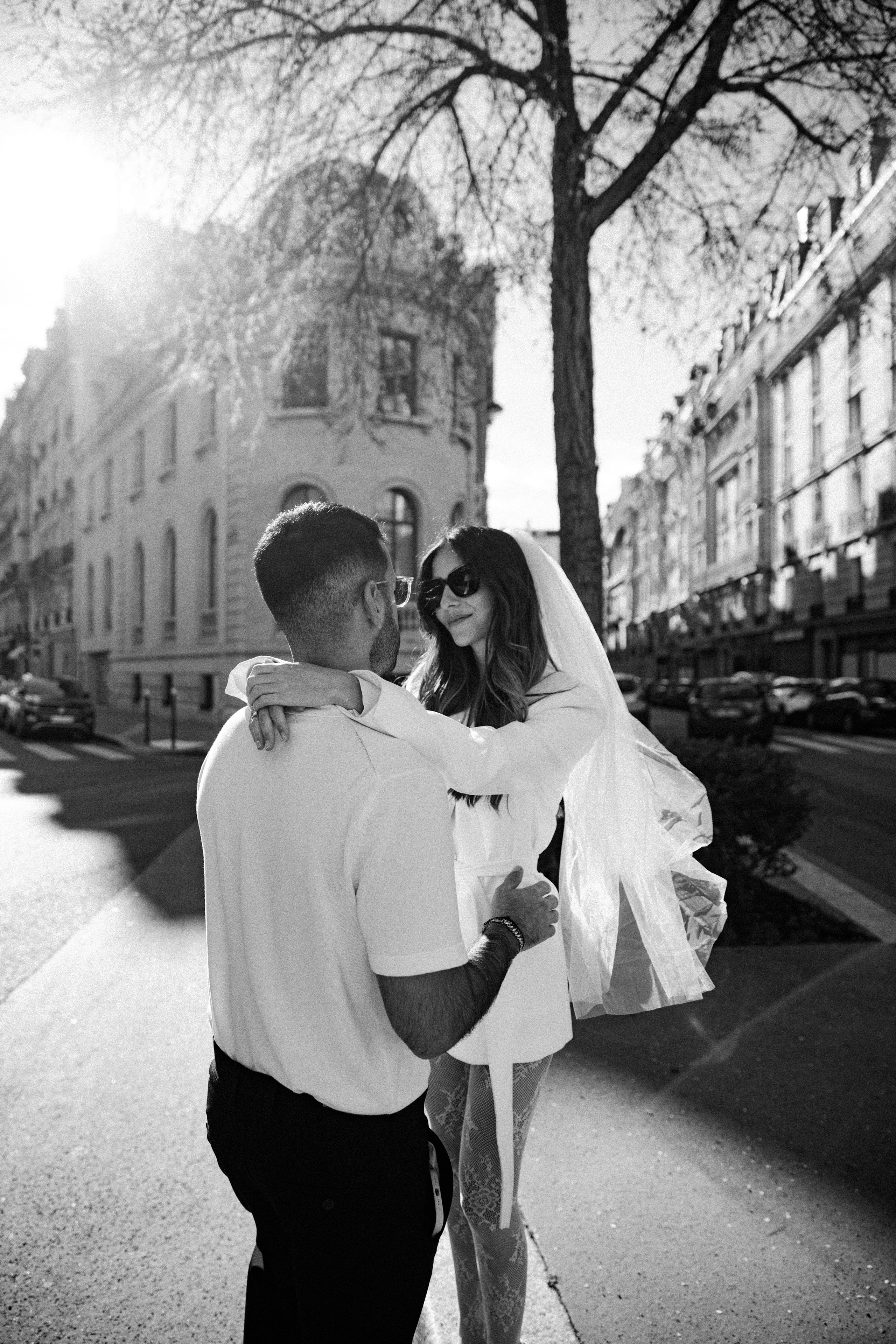 Pre-Wedding Couple Photo Walk in Paris | Engagement Photography. Paris Wedding Photographer