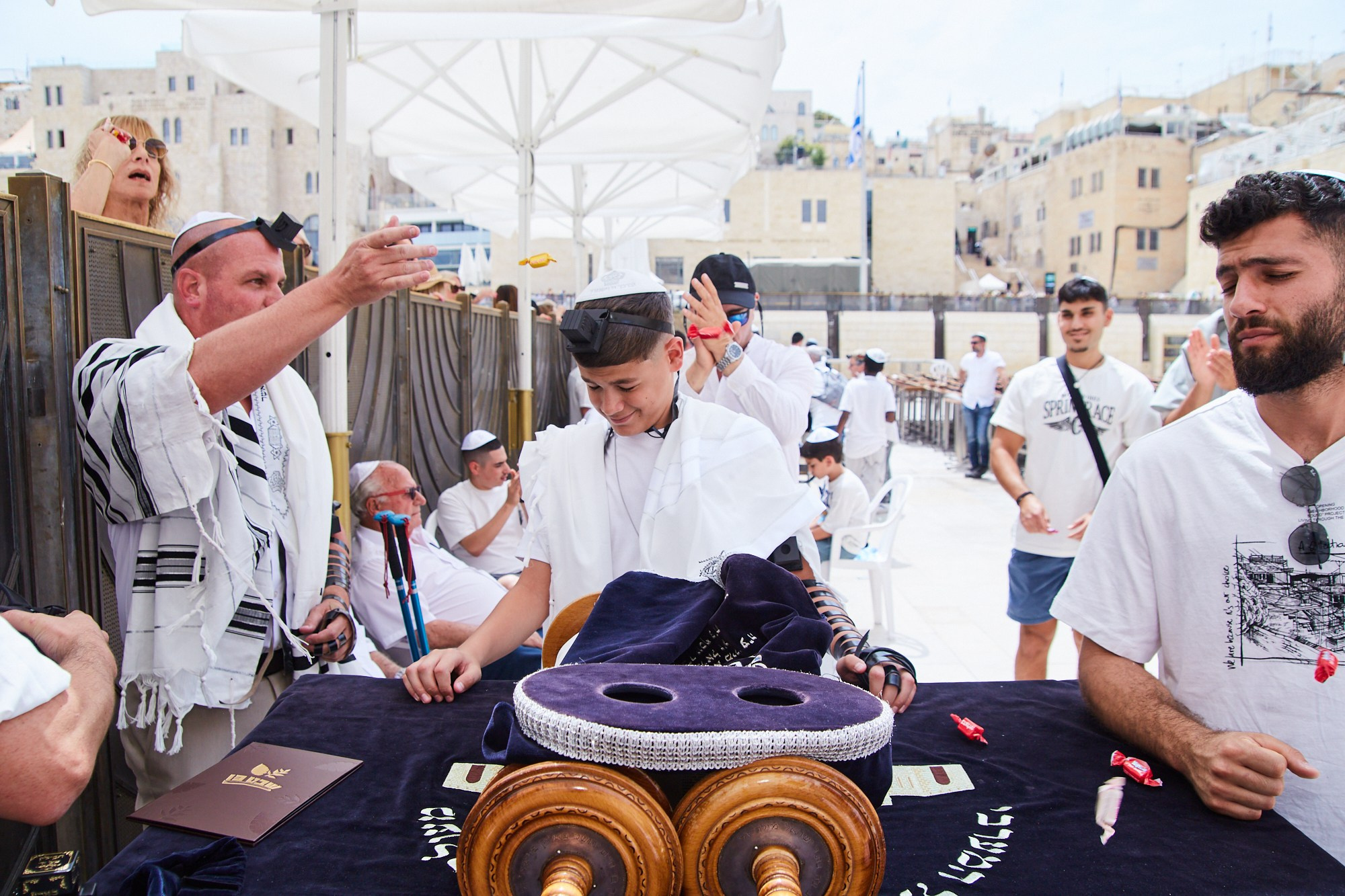 Бар-мицва на Котеле 2. Портретный и репортажный фотограф в Израиле Рома Бирман