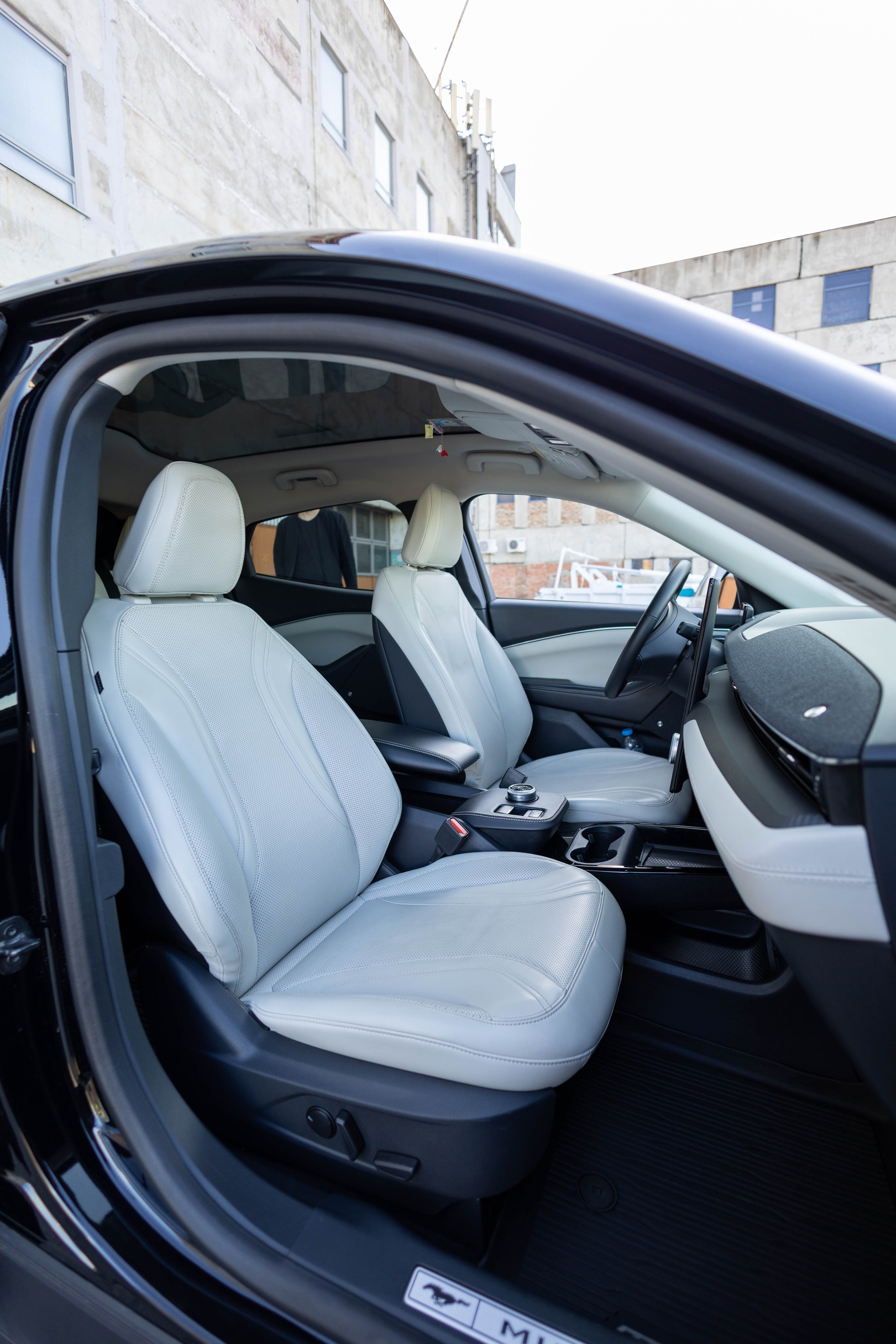 Пример фото автомобиля на продажу. Семейный фотограф Кишиневе, Молдова Врабий Ольга