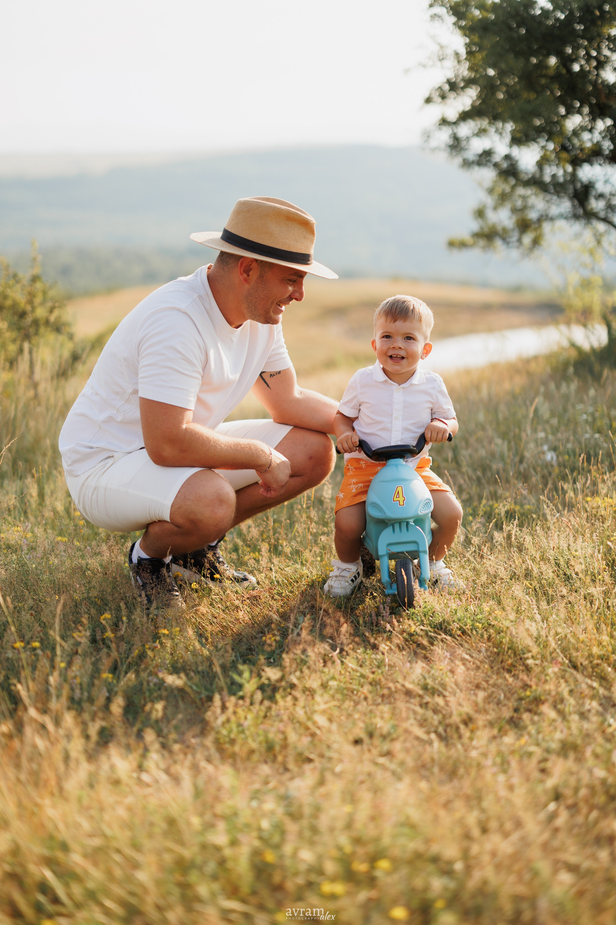 Elissa + Alex | Family. Alexandru Avram | Photographer
