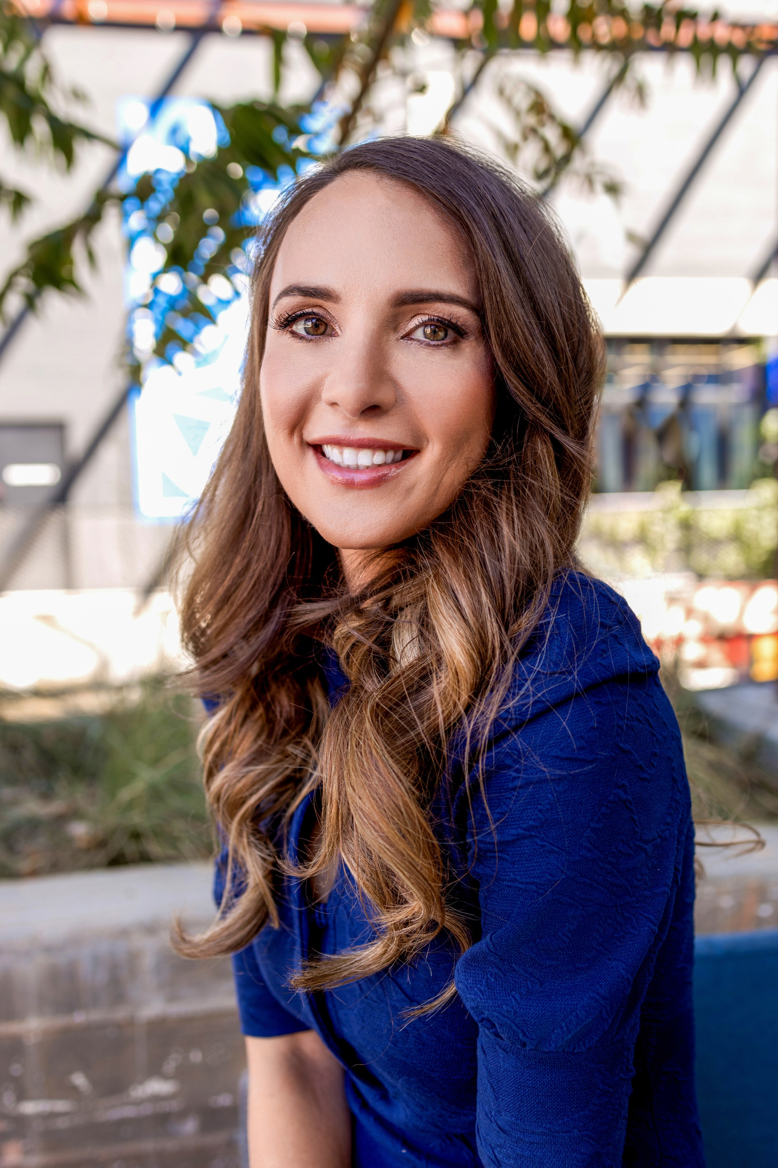 Business headshot. Anaeliseevaphoto.com