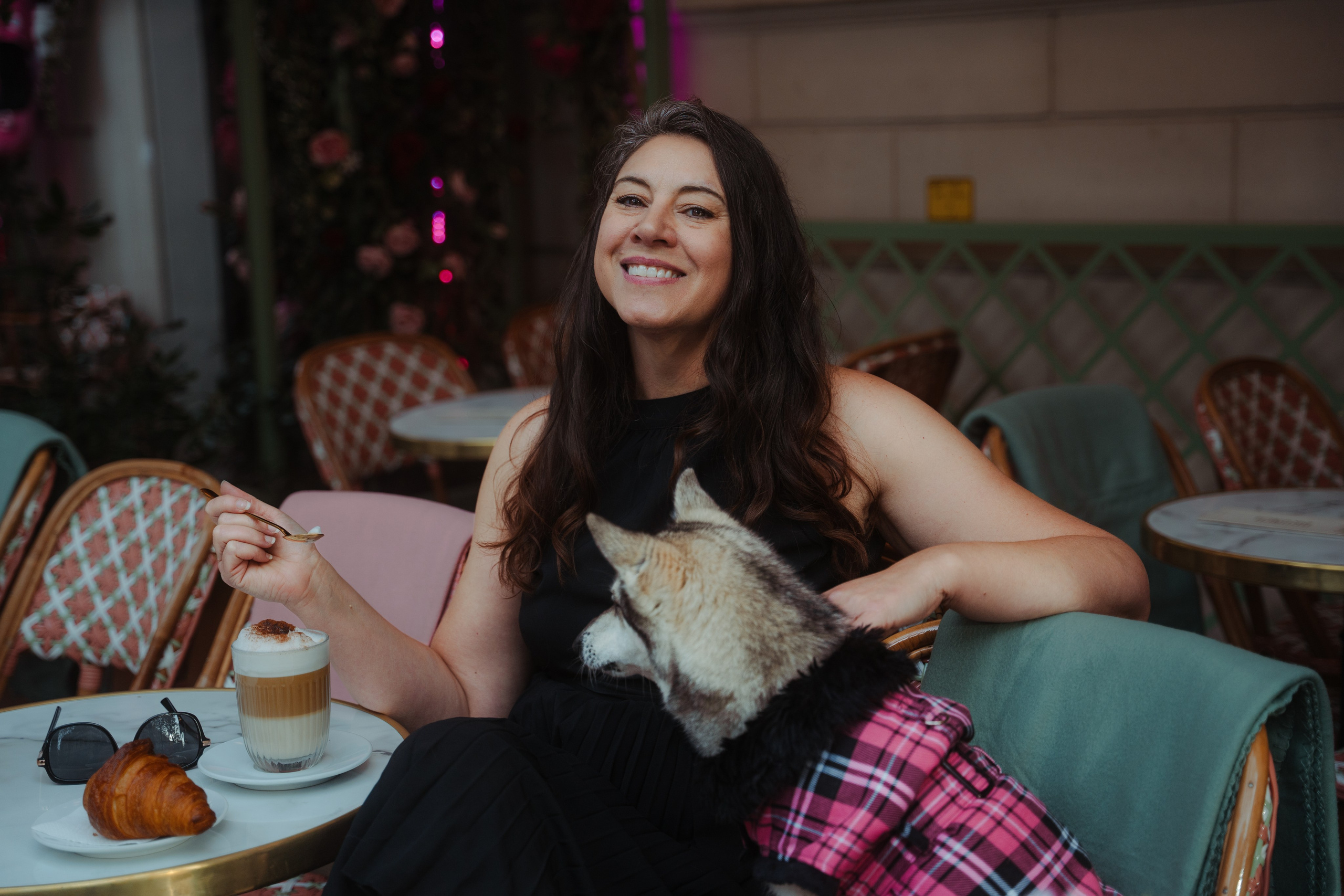 Regina & Luna in Paris. Paris photographer — Polina Osipova