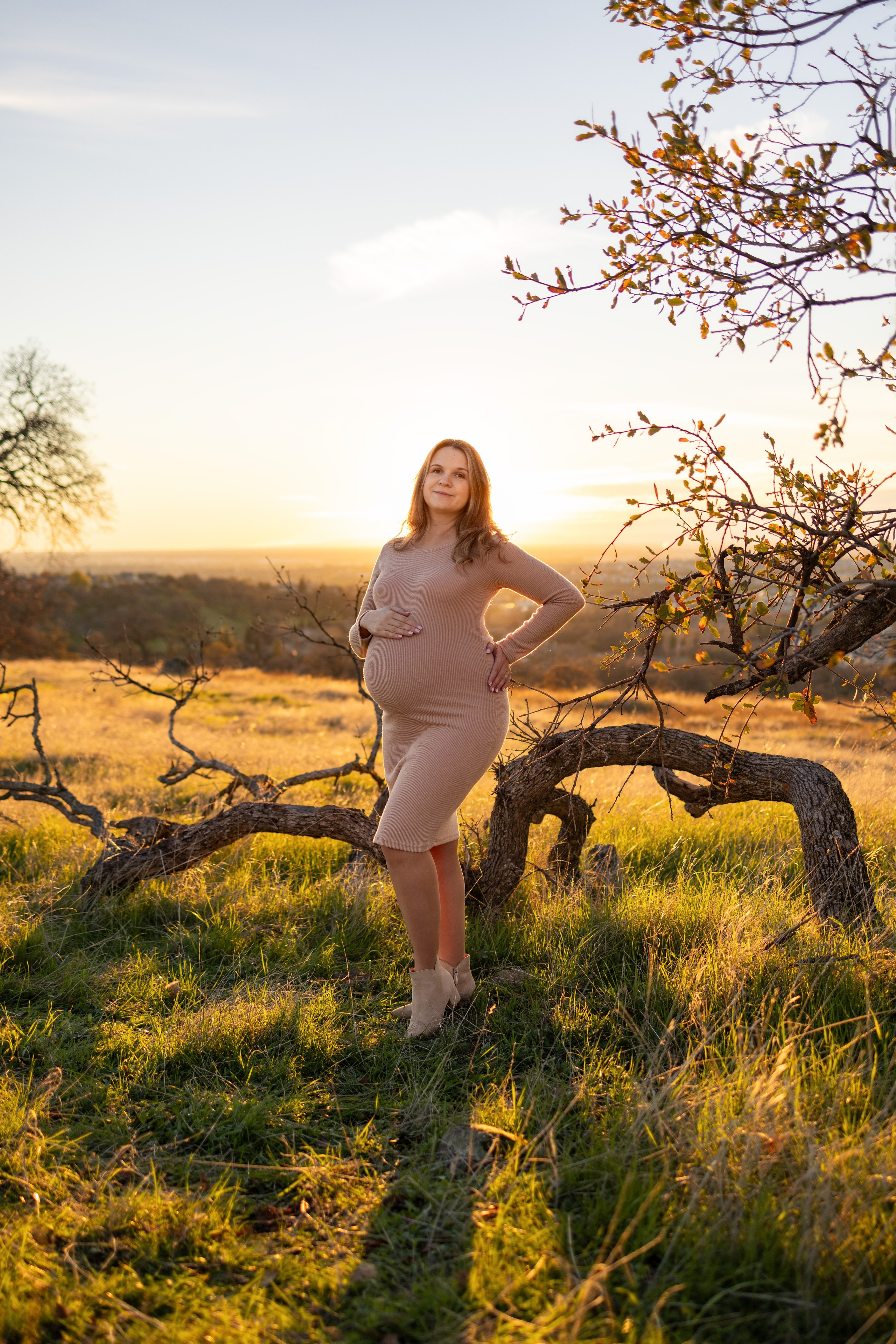 Maternity. Newborn photographer Sacramento