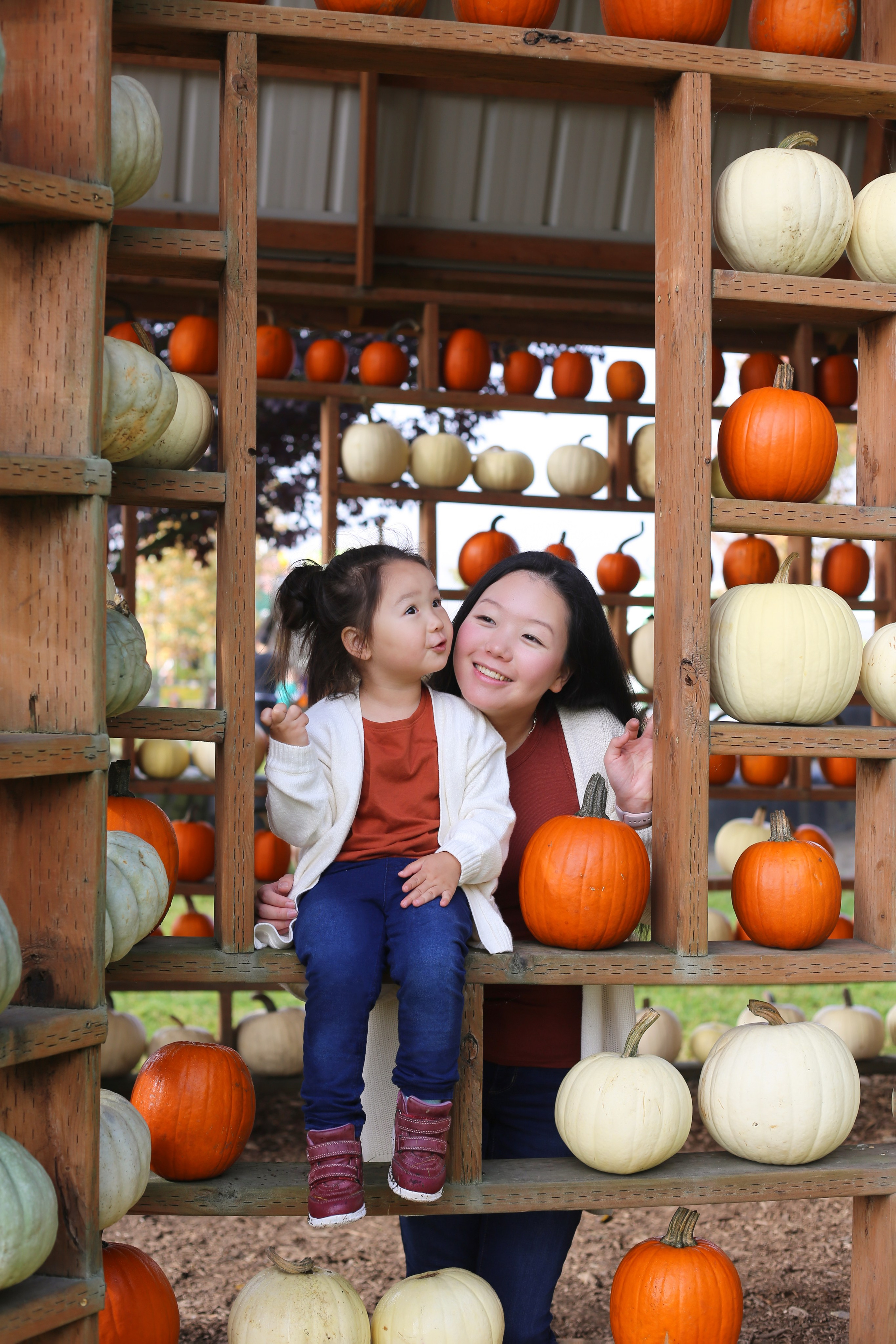 Fall. YuAnna studio. Family & Kids Photographer in Seattle area, located in