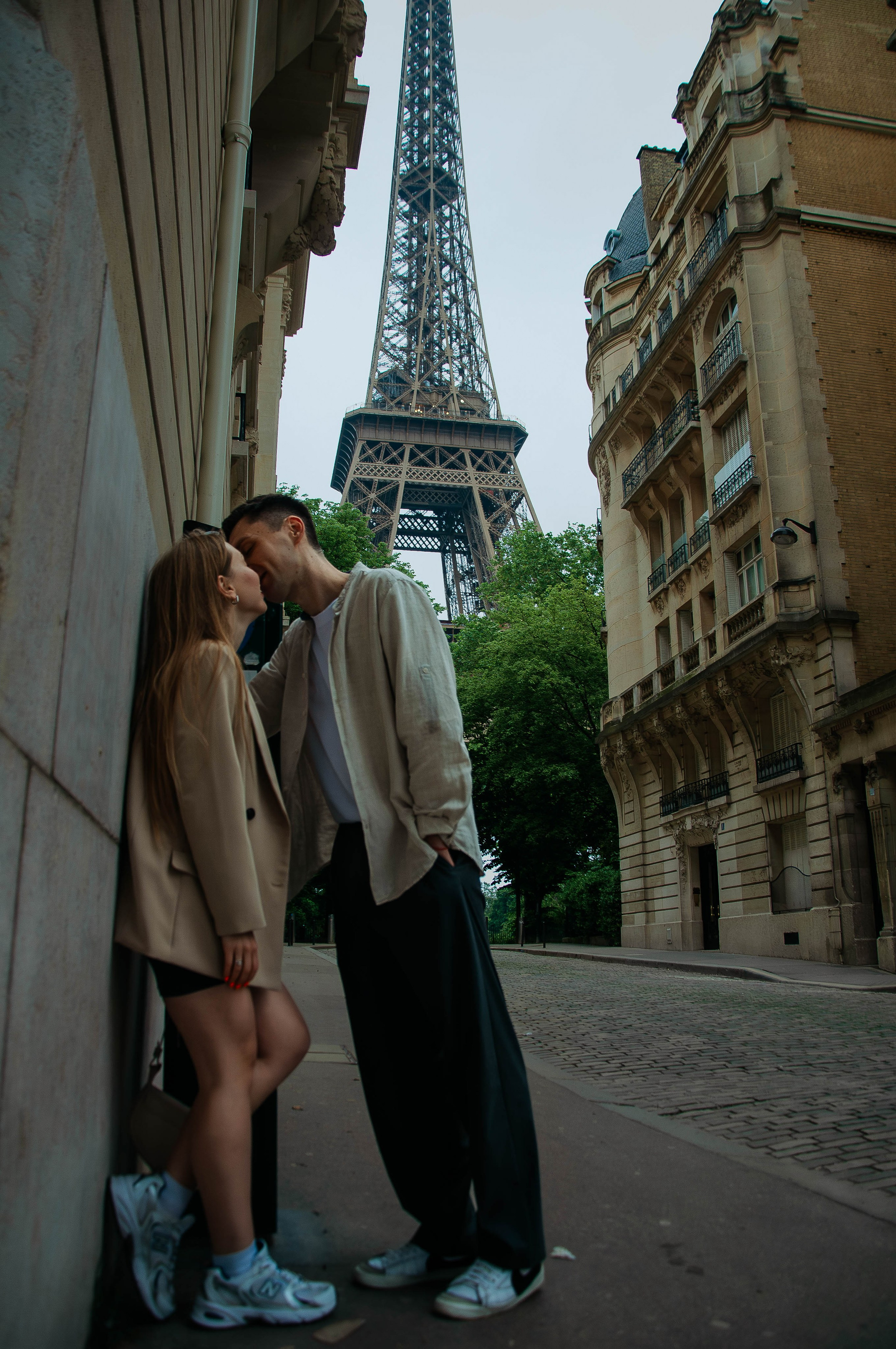 Лавстори у Эйфелевой Башни. Фотограф в Париже Полина Осипова