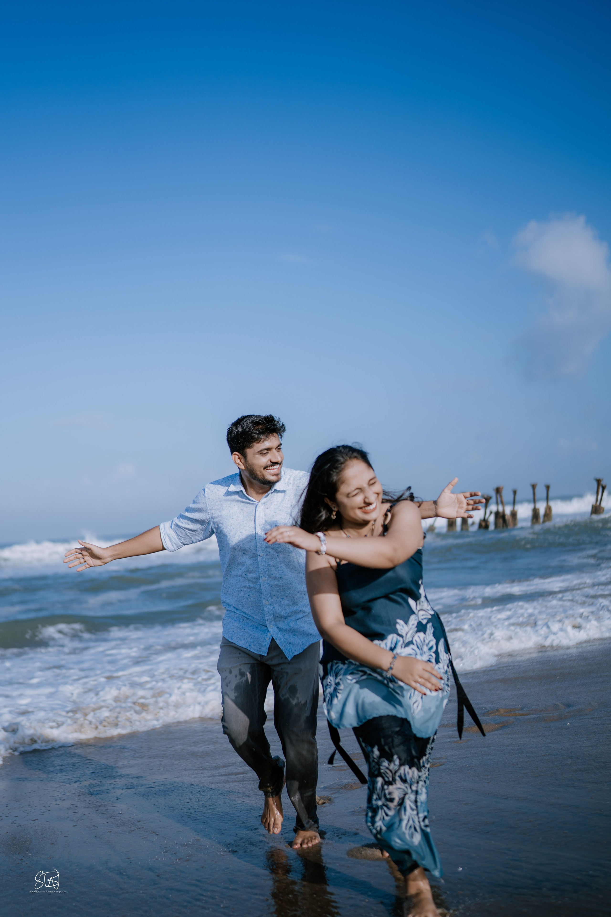 BEACH PREWEDDING. STUDIO3WEDDINGCOMPANY