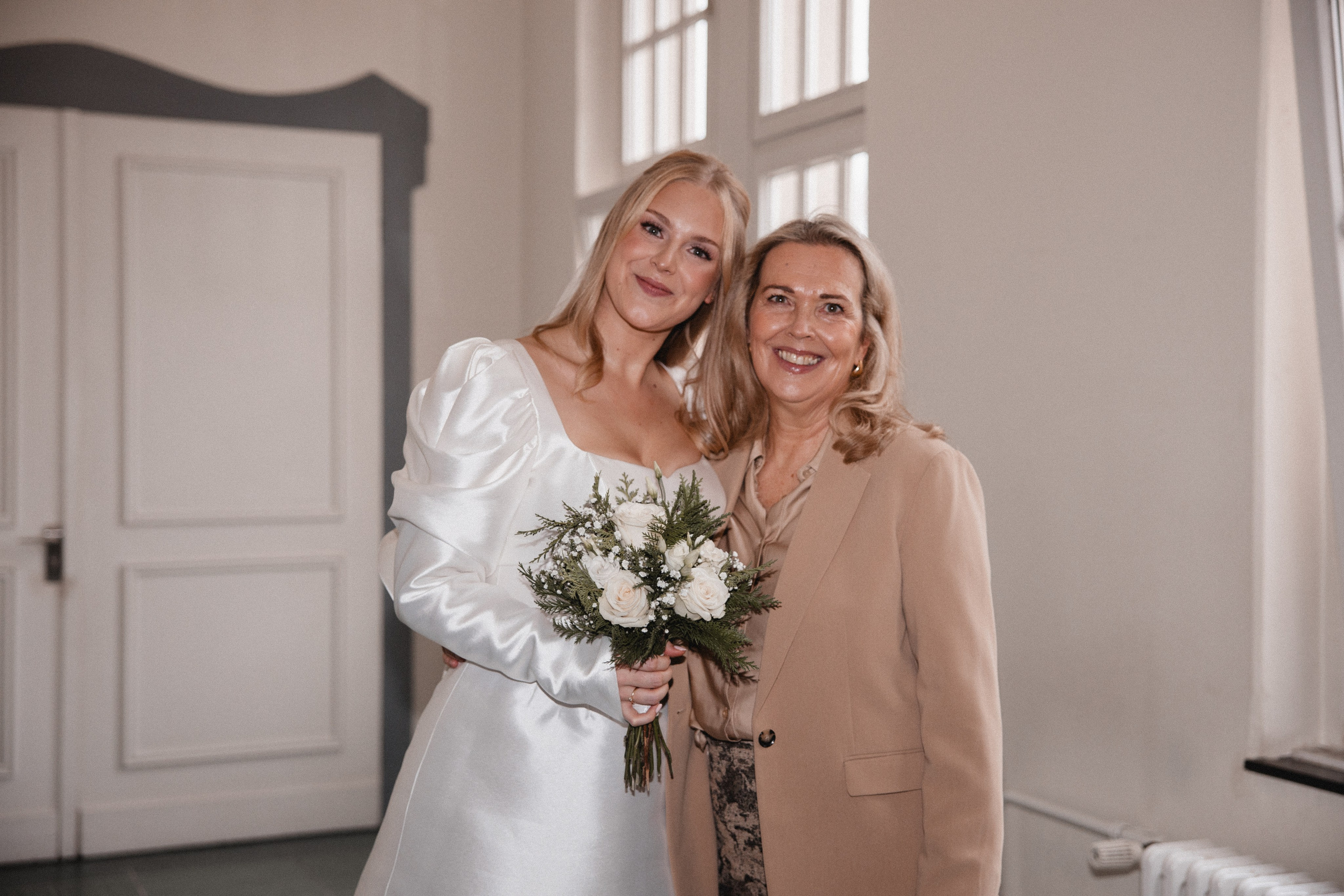 Louisa & Niklas | Schlosshotel Hugenpoet. Photographer in Bochum Dolia Halyna