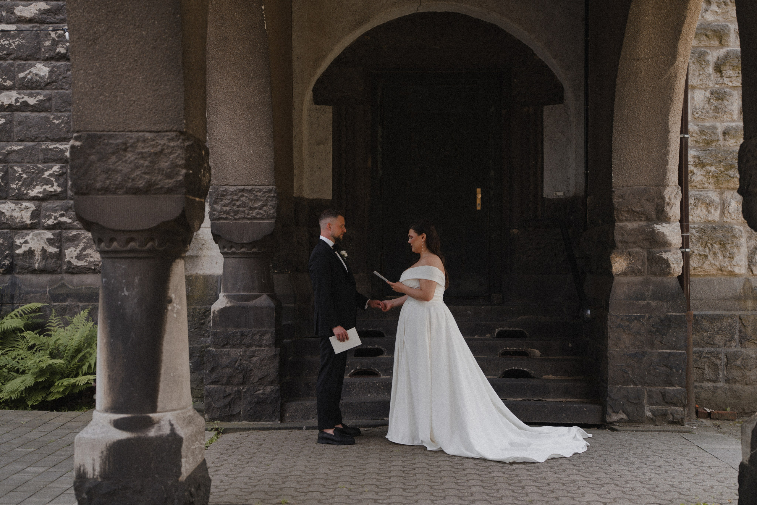 Jessica & Felix I Gesellschaft Harmonie Bochum. Hochzeitsfotografin Bochum | Halyna Reiche Fotografie NRW